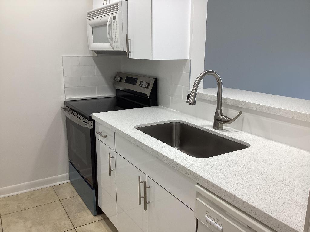 222 N Federal Highway 220