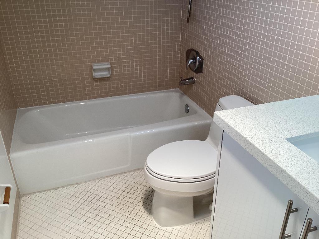 222 N Federal Highway 220