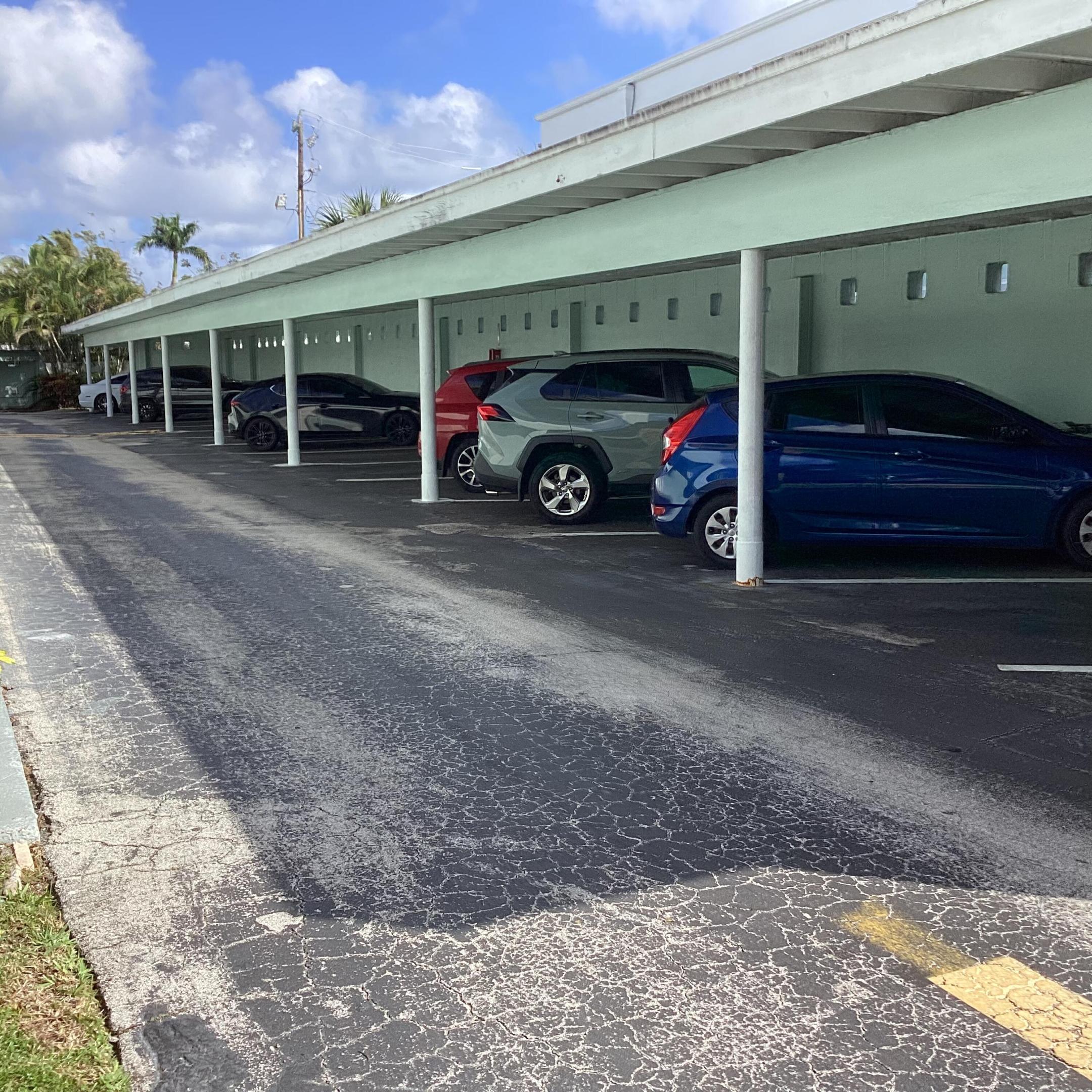 222 N Federal Highway 220