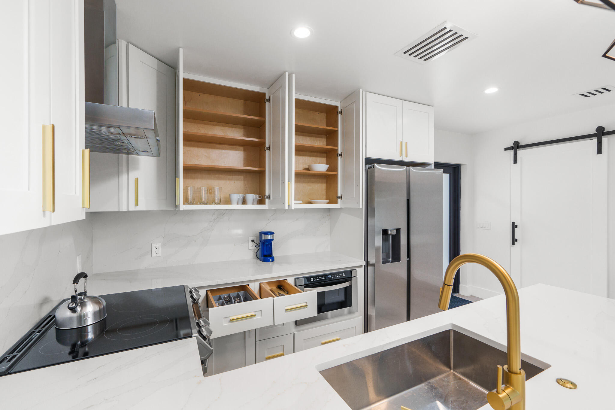 303 De Carie Street