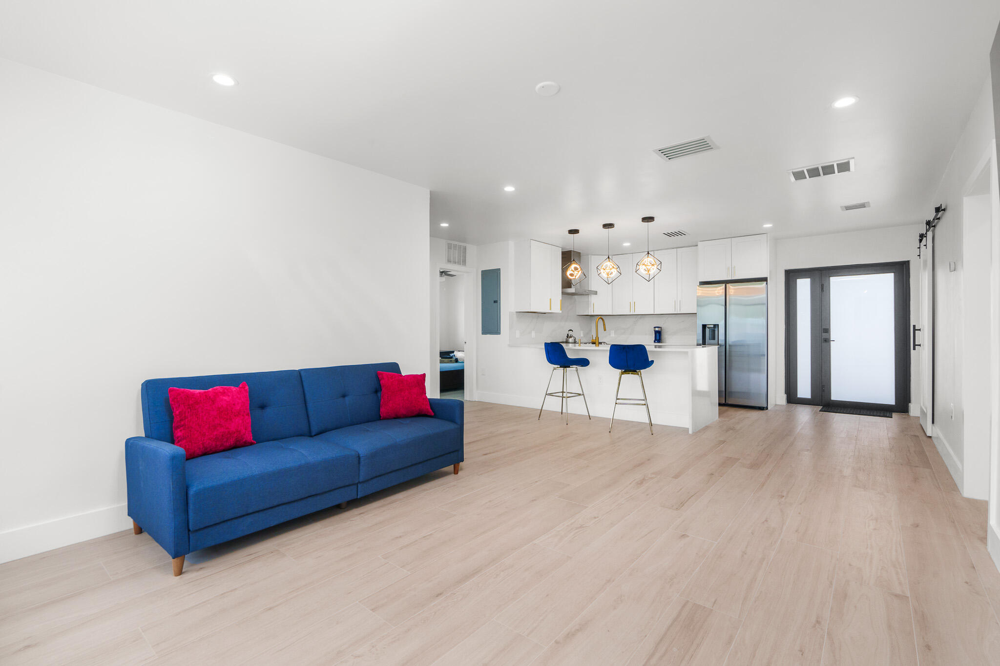 303 De Carie Street