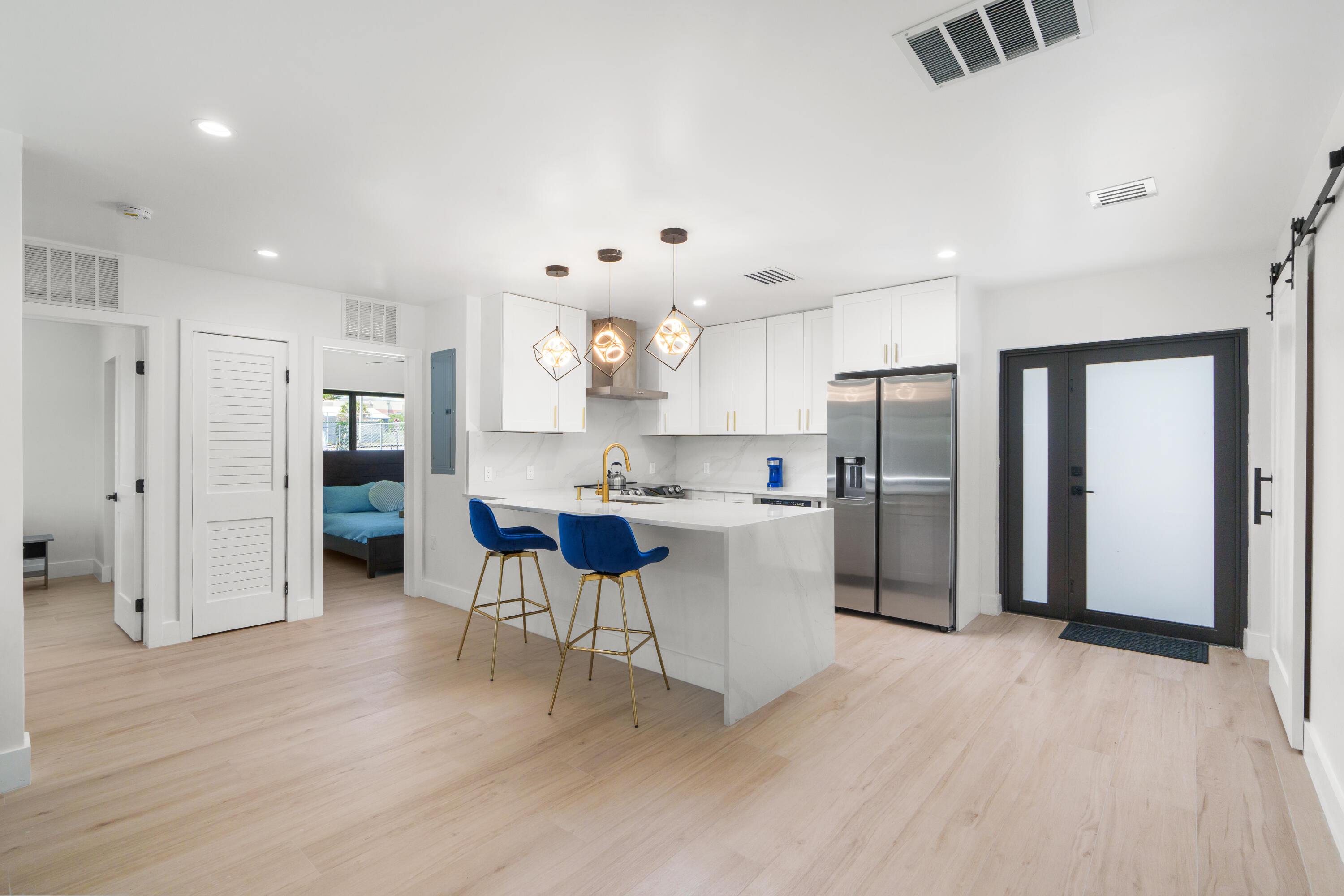 303 De Carie Street