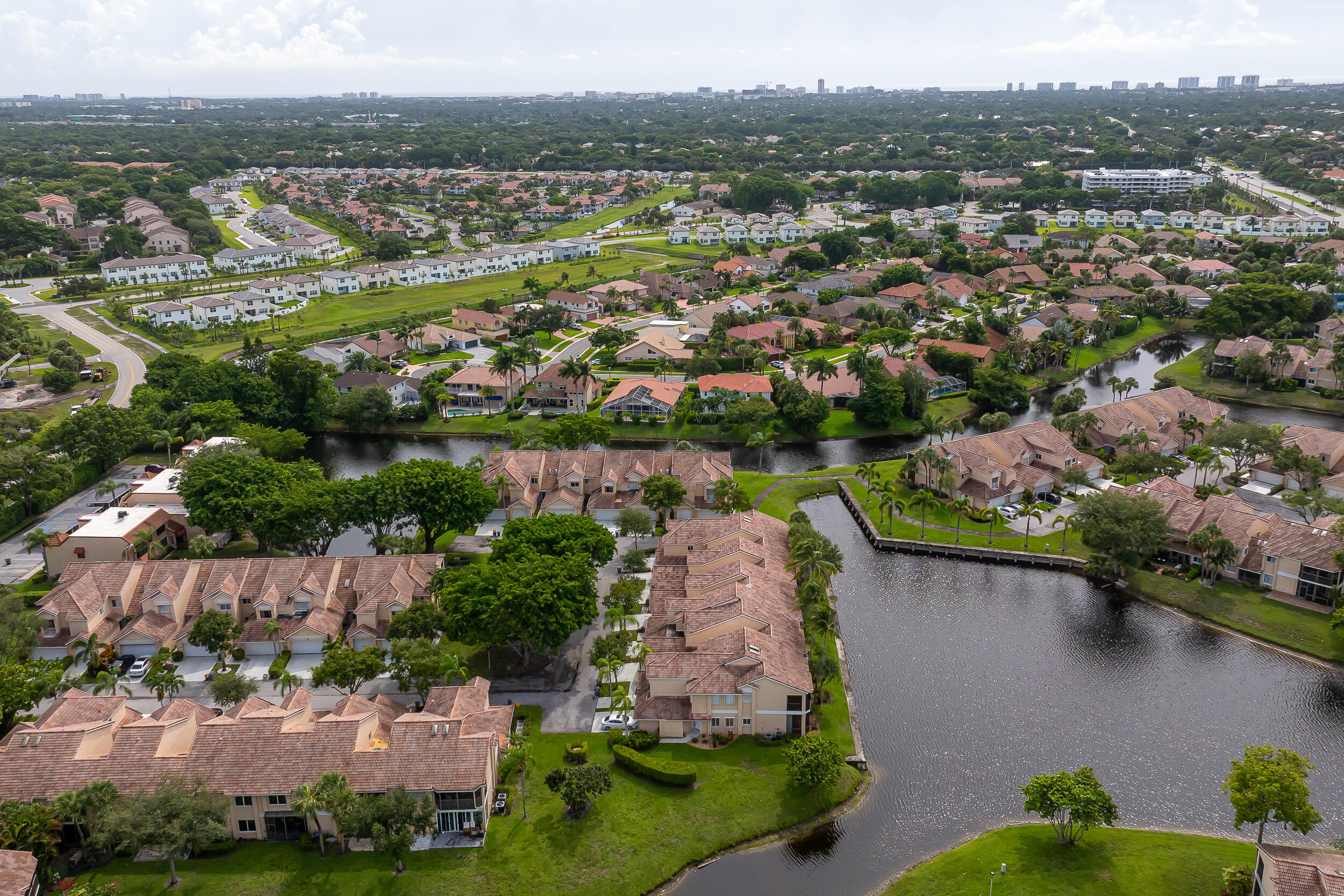 23085 Aqua View 3