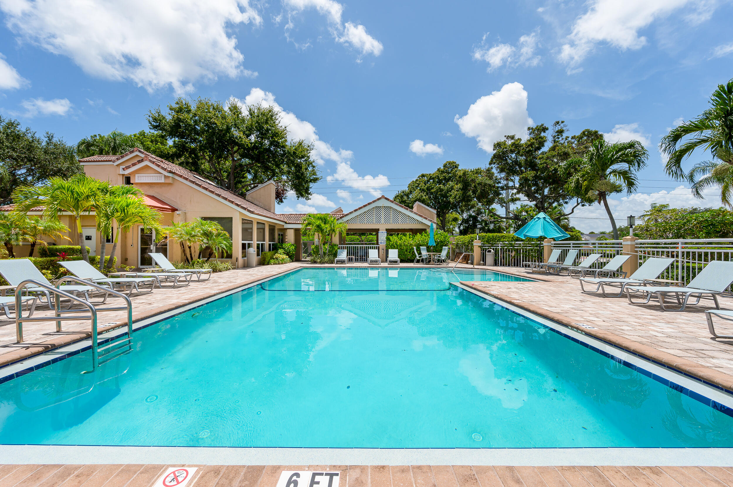 23085 Aqua View 3