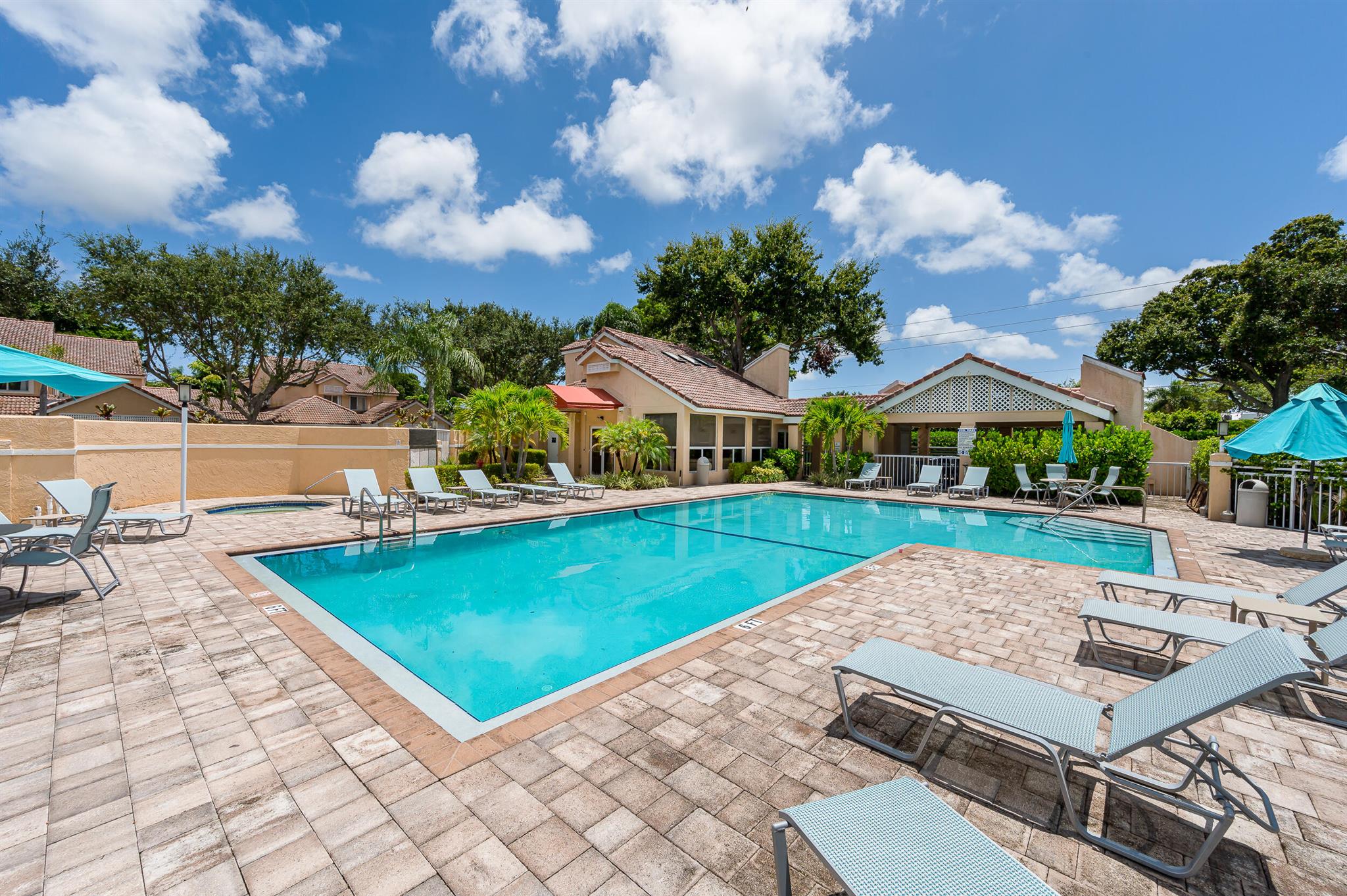 23085 Aqua View 3
