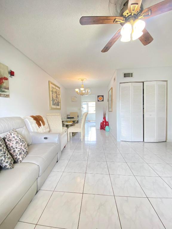 201 NW 76th Avenue 104