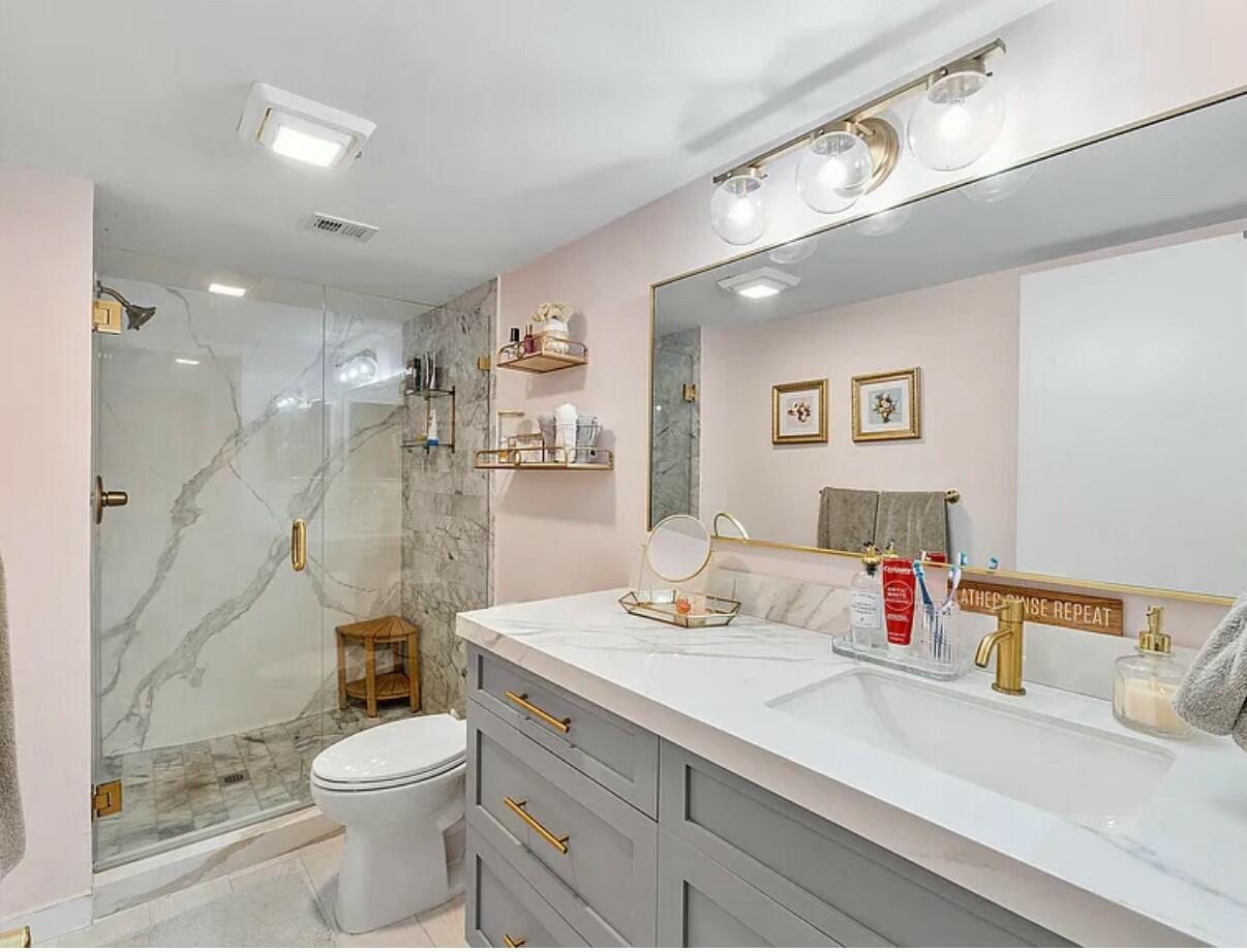 2212 S Cypress Bend Drive 205, Pompano Beach Unit: 205