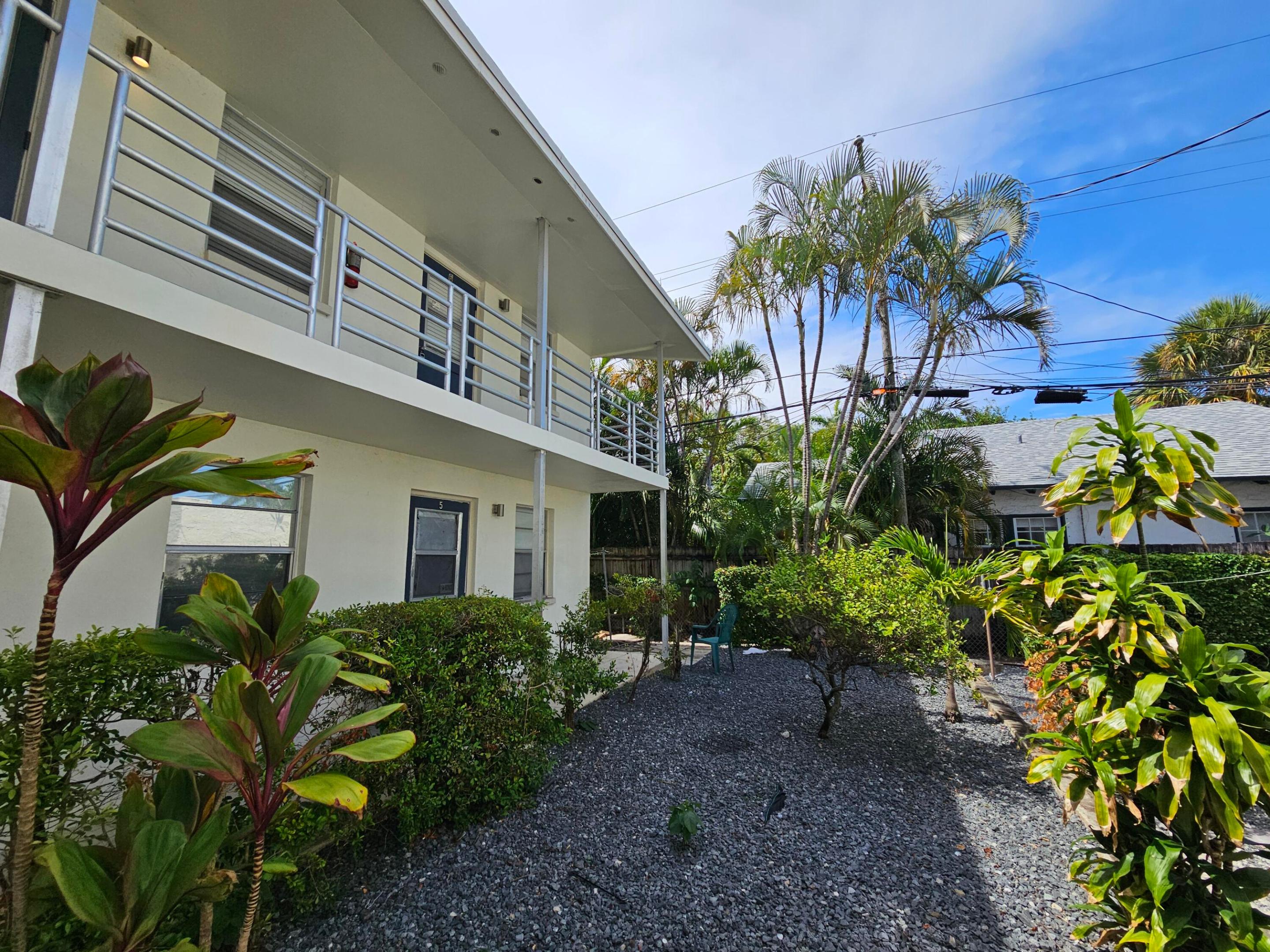 331 Walton Boulevard 5