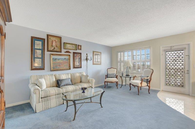 3034 Ainslie C