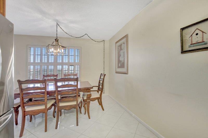 3034 Ainslie C