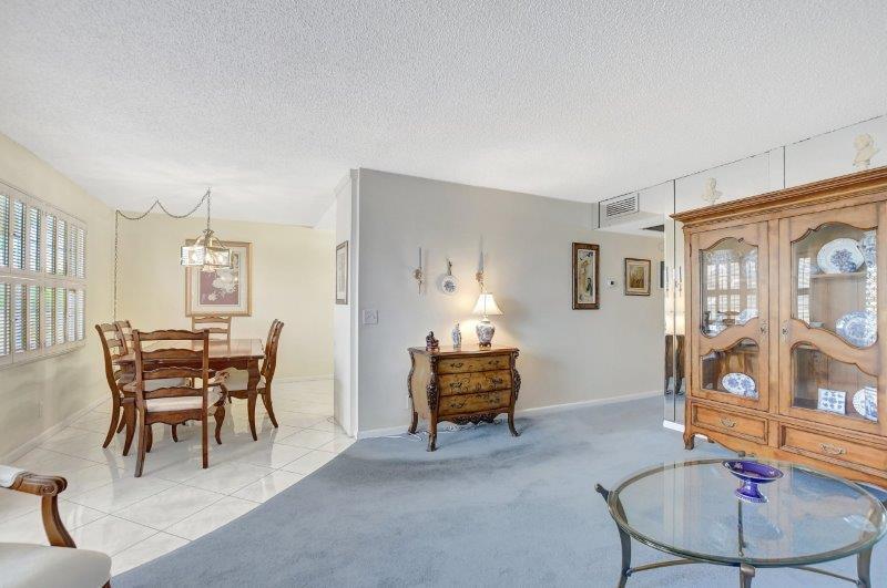 3034 Ainslie C