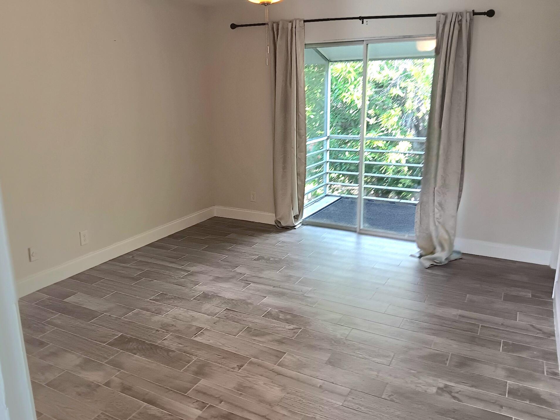 115 SW 1st Avenue 8