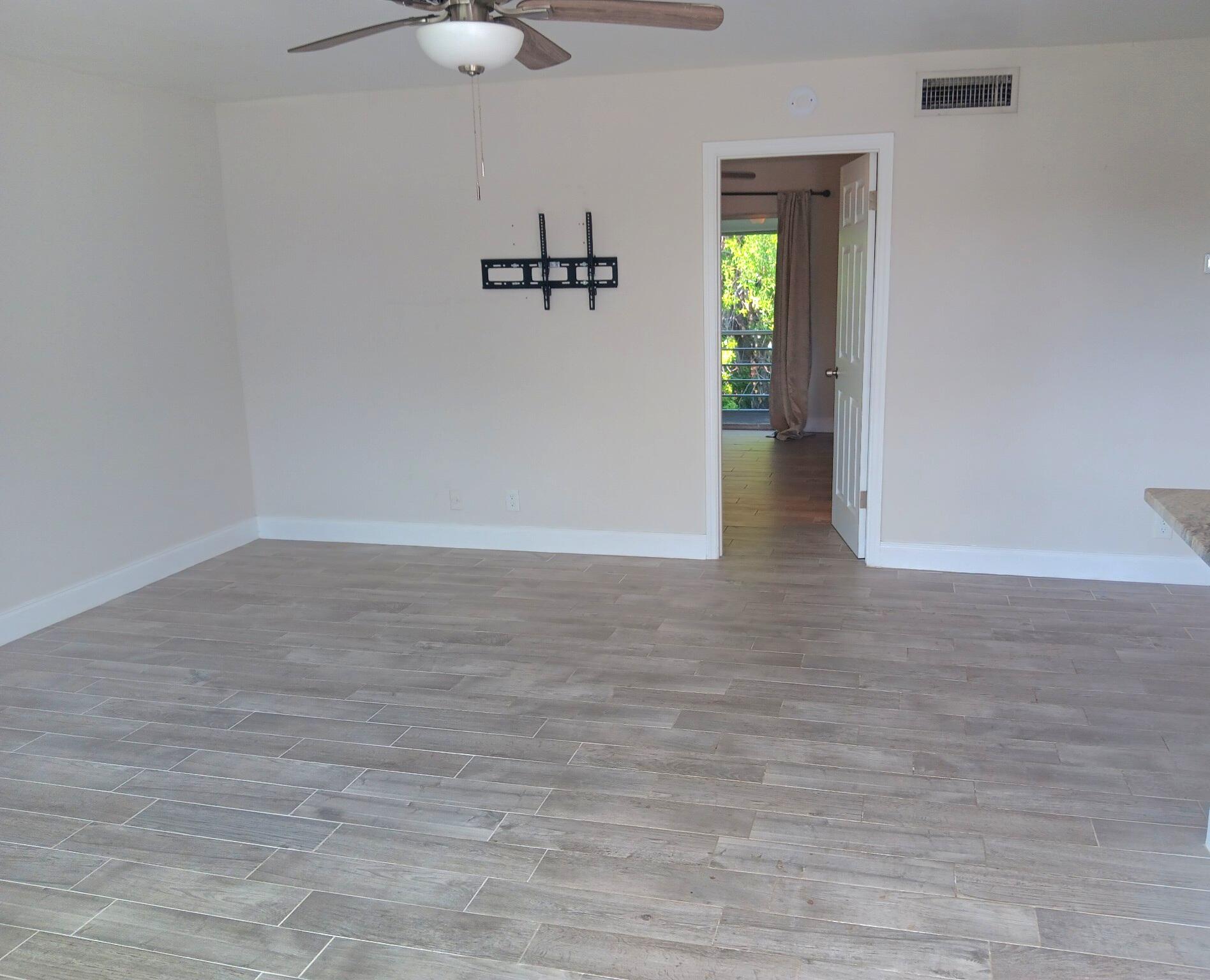 115 SW 1st Avenue 8