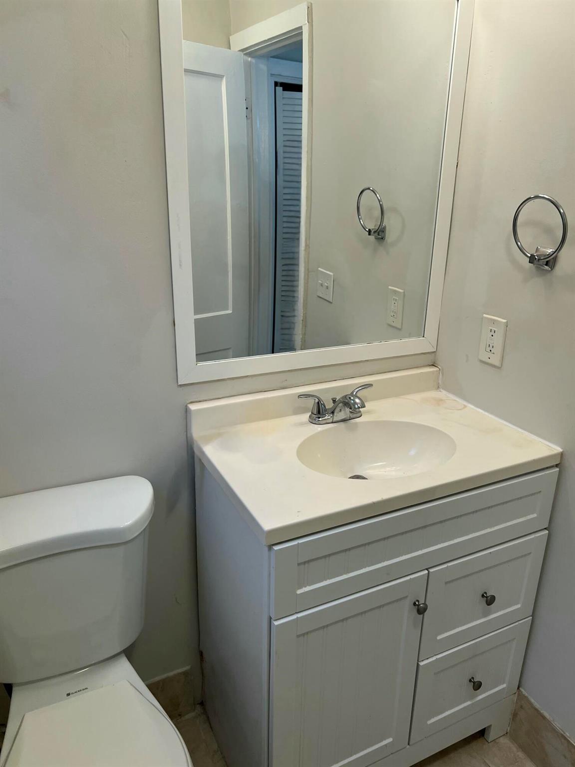 333 Walton Boulevard 5