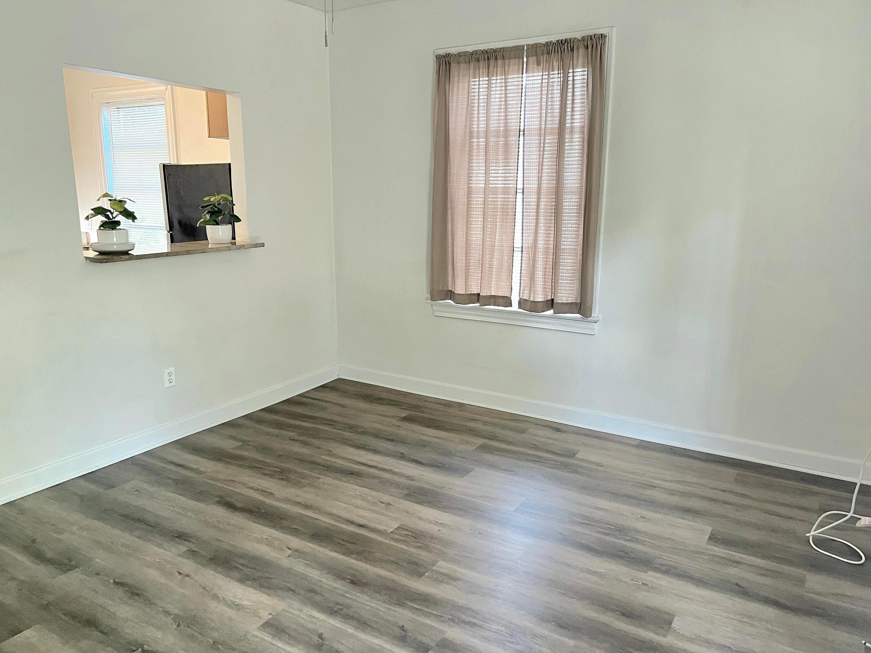 333 Walton Boulevard 3