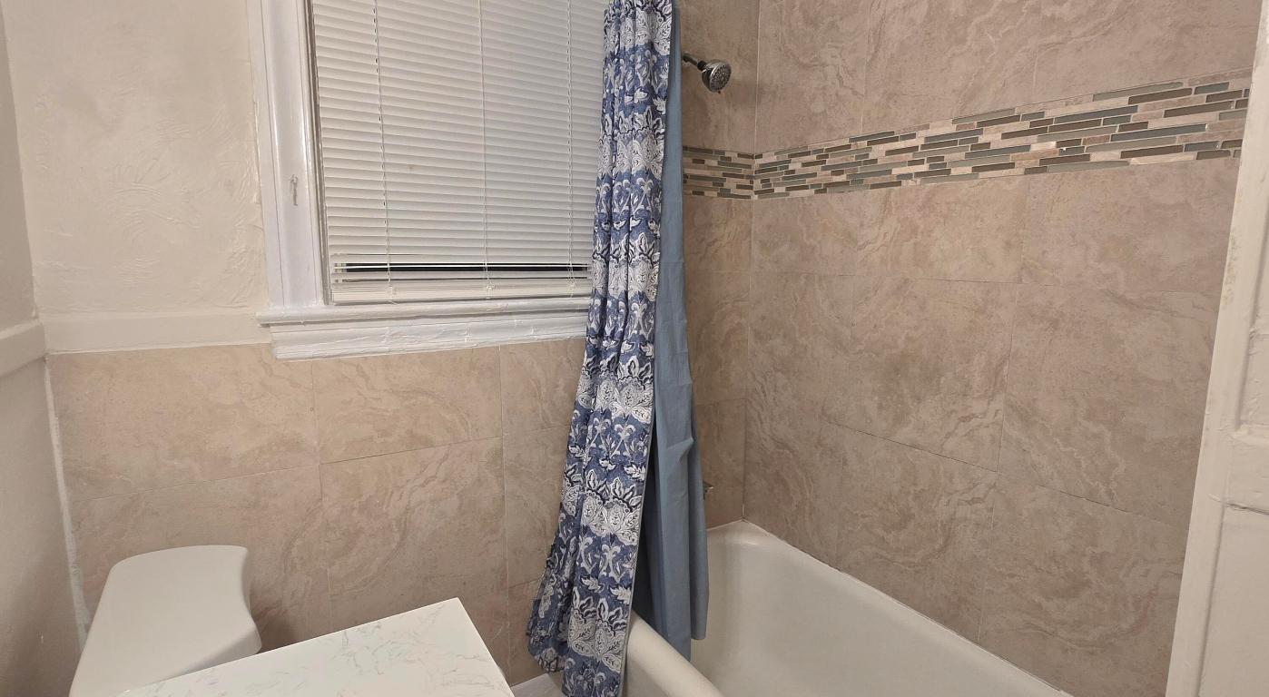 333 Walton Boulevard 3