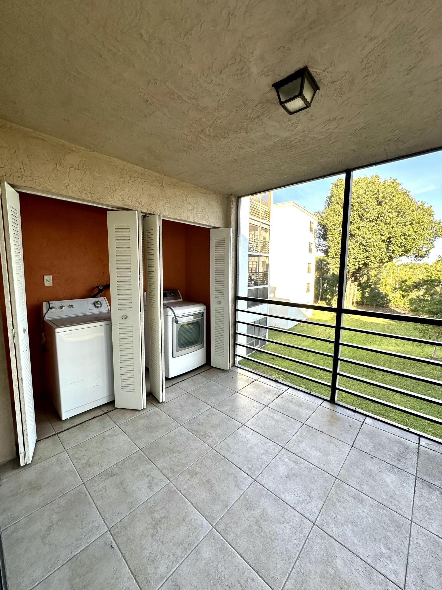 9235 SW 8th Street 306