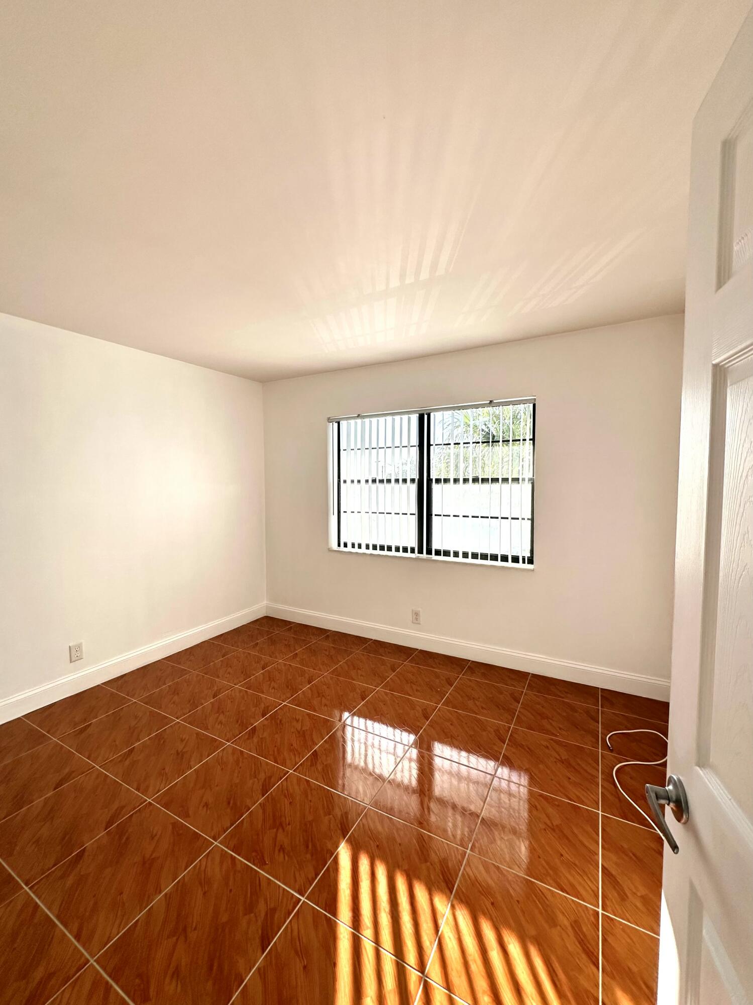 9235 SW 8th Street 306