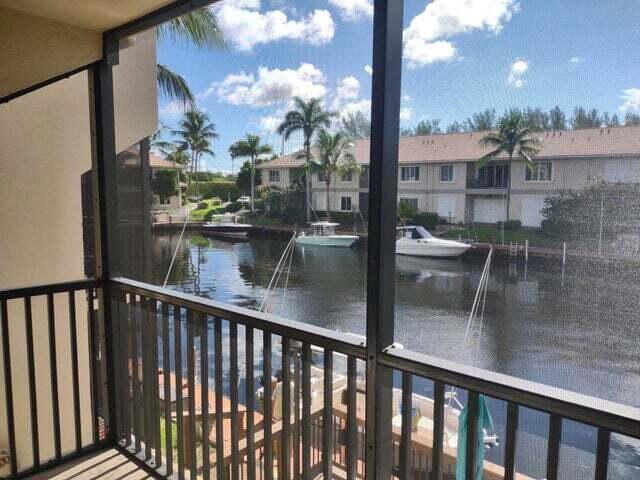 1 Royal Palm Way 204