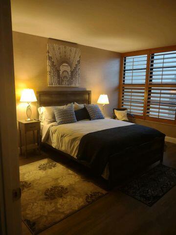 1 Royal Palm Way 204