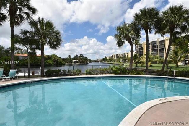 1 Royal Palm Way 204