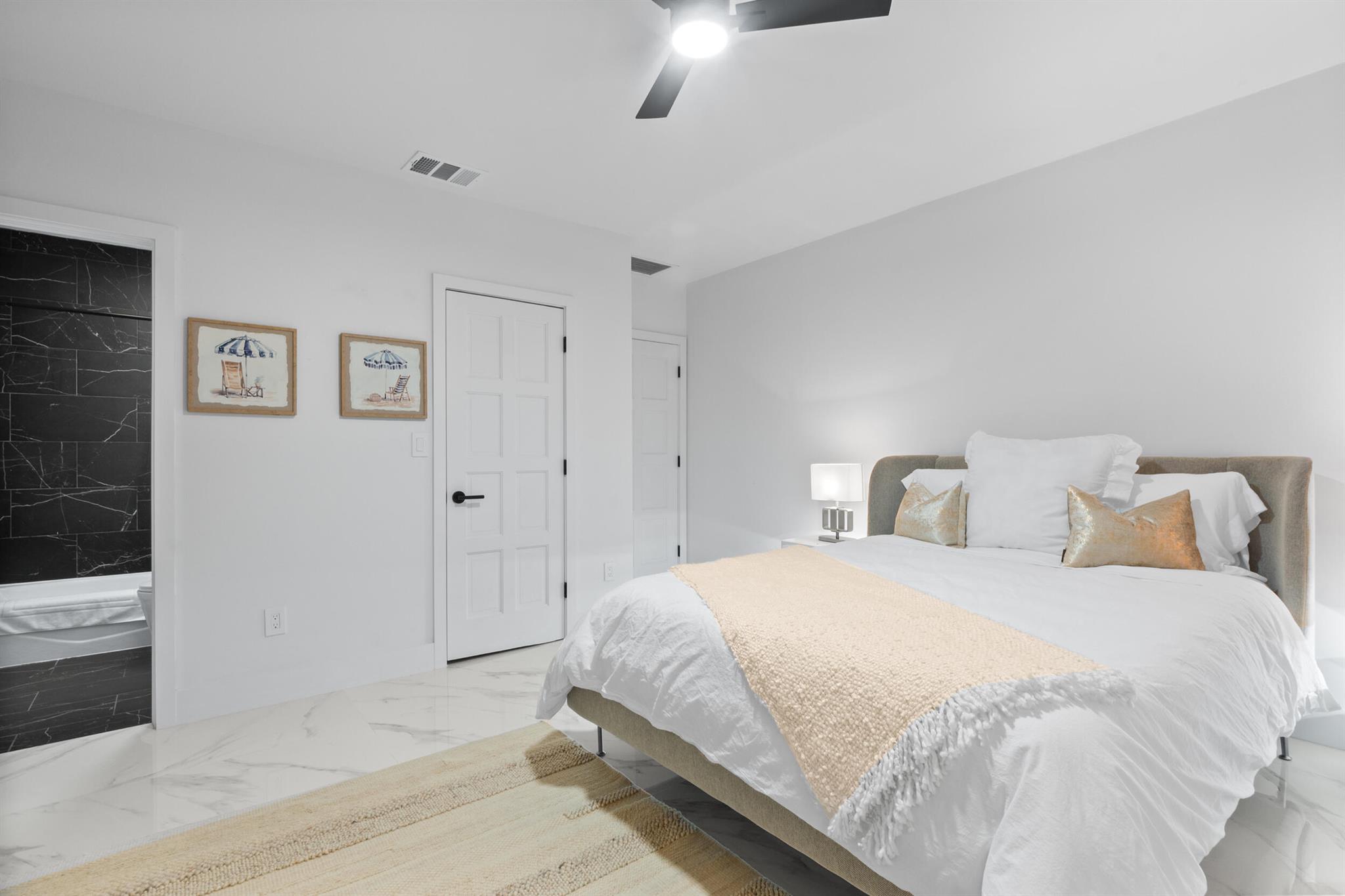 516 Royal Plaza Drive