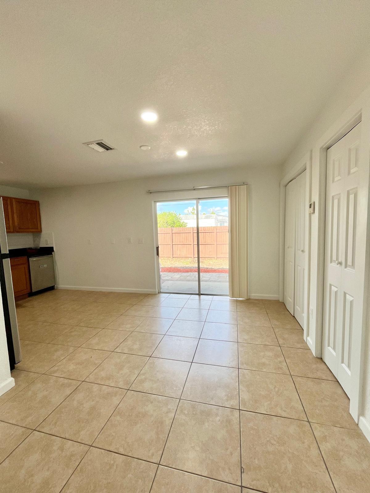 212 SE 1st Terrace SE