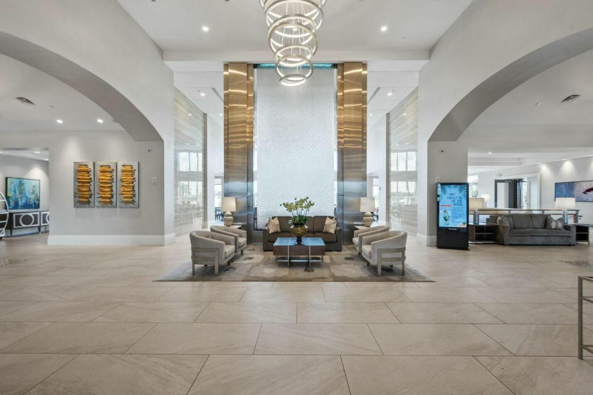 4493 Kensington Park Way