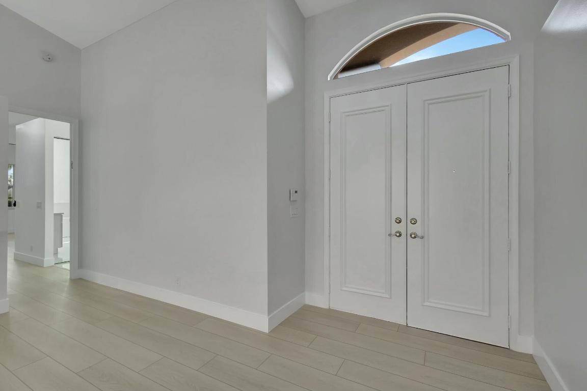 4493 Kensington Park Way