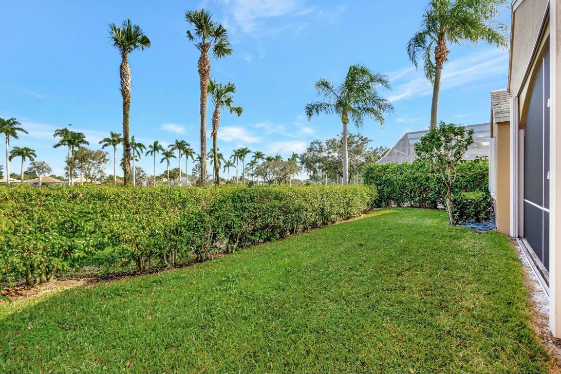 4493 Kensington Park Way