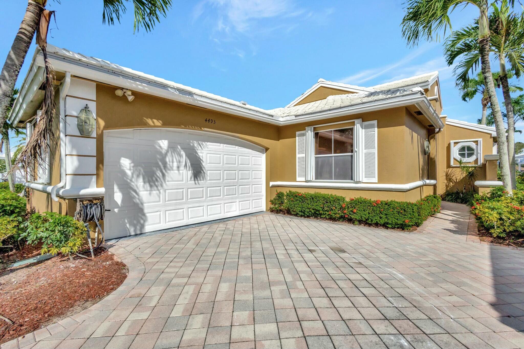 4493 Kensington Park Way