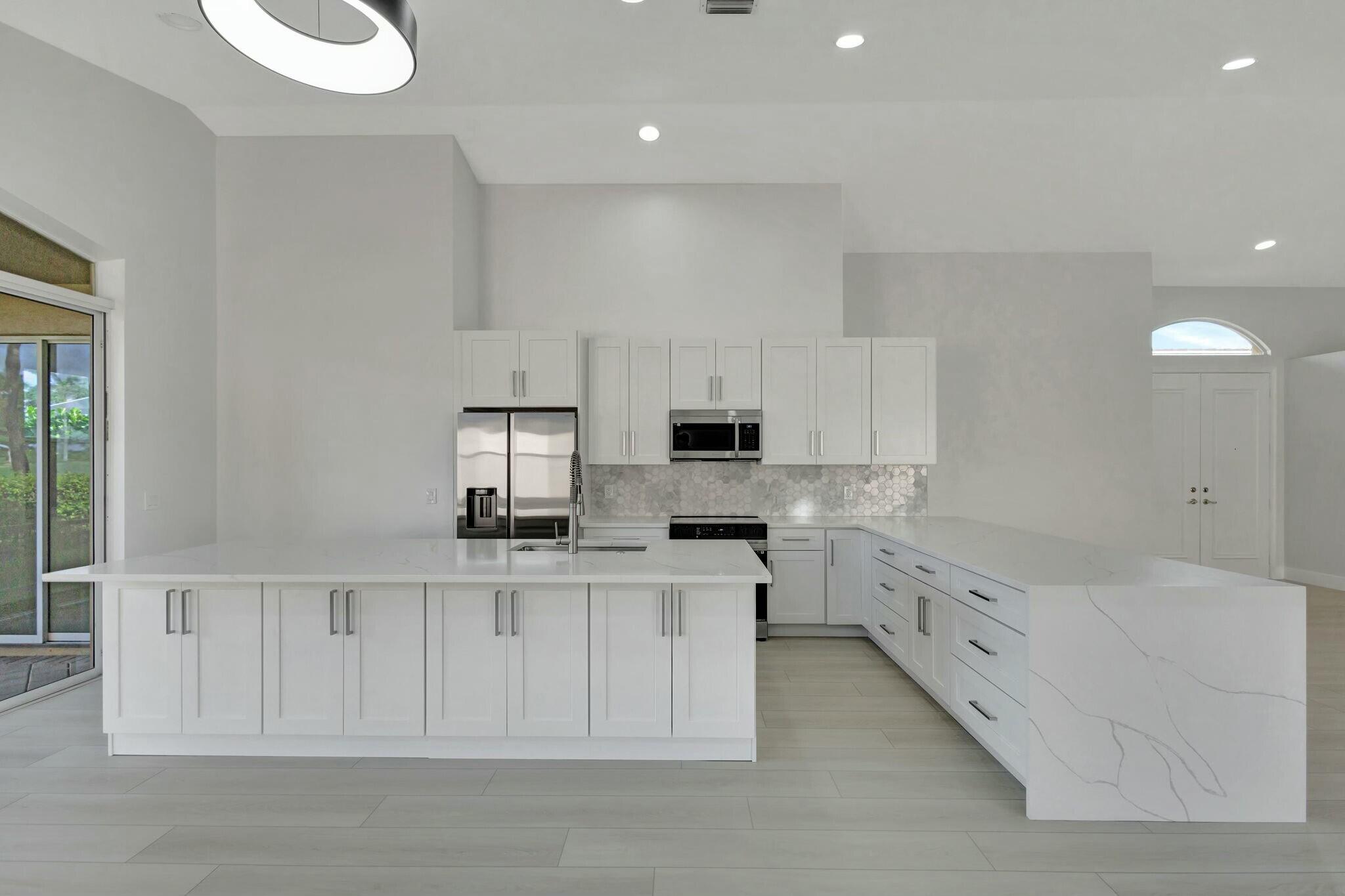 4493 Kensington Park Way