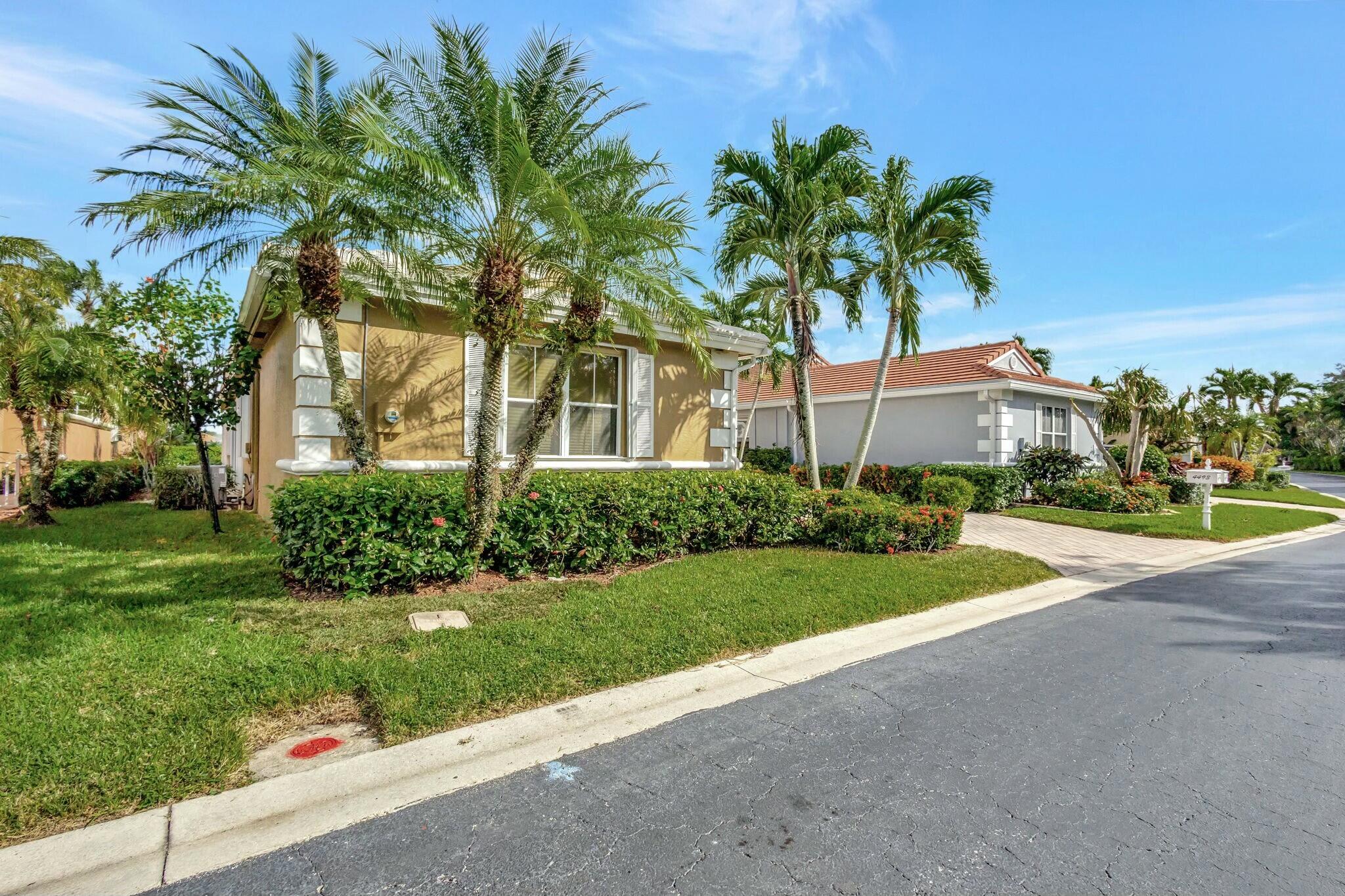 4493 Kensington Park Way
