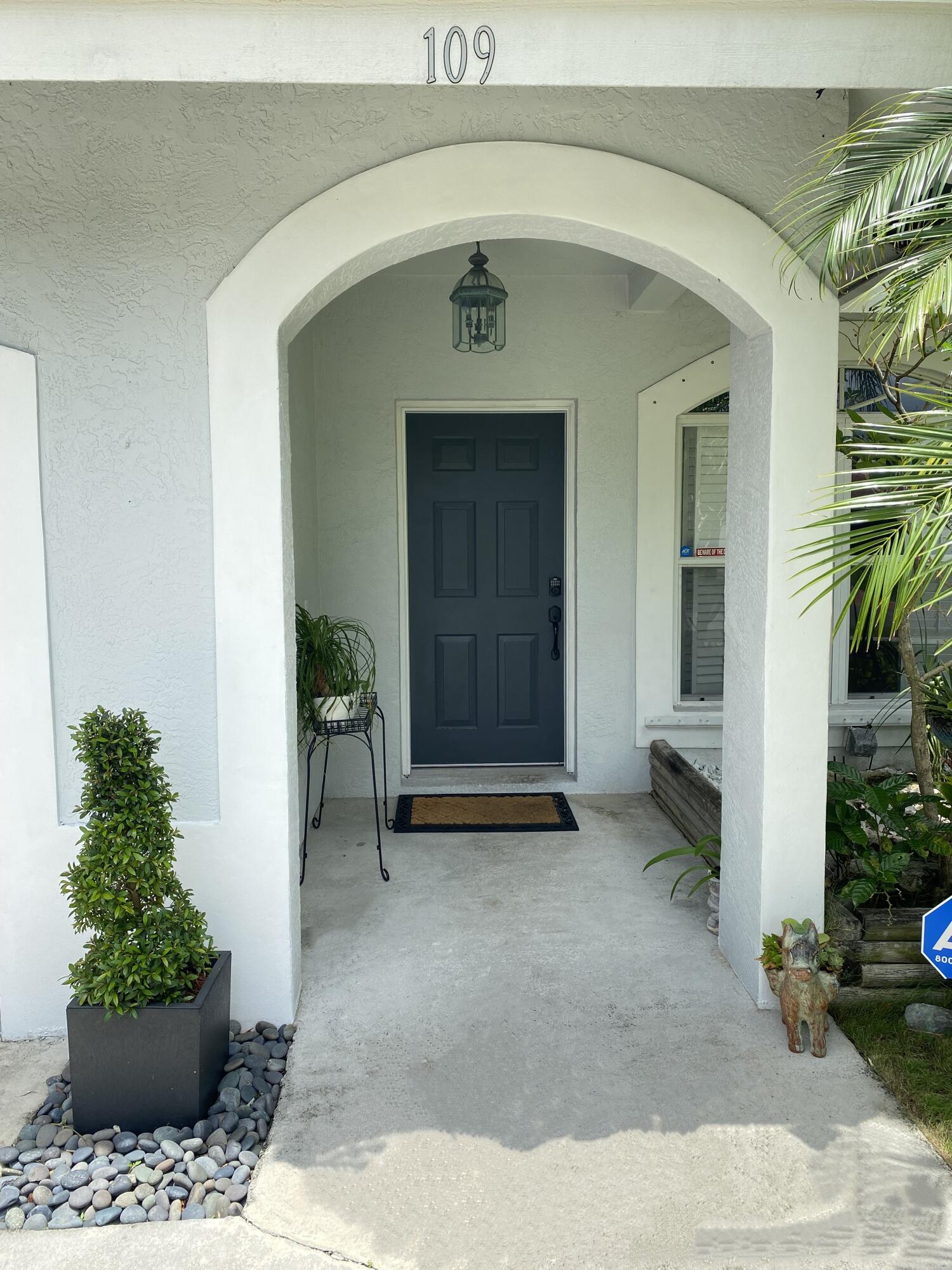 109 SE 31st Avenue