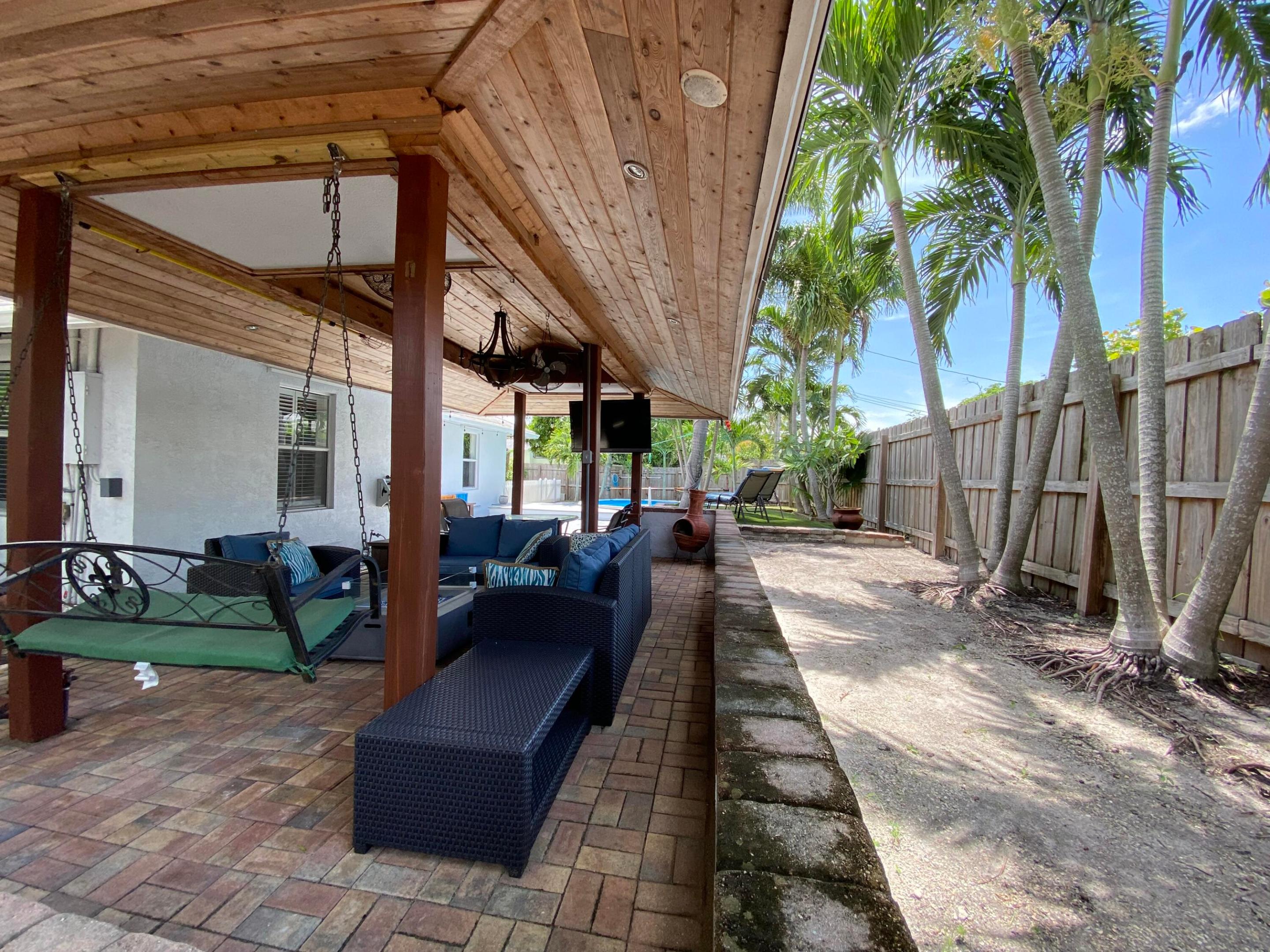 109 SE 31st Avenue
