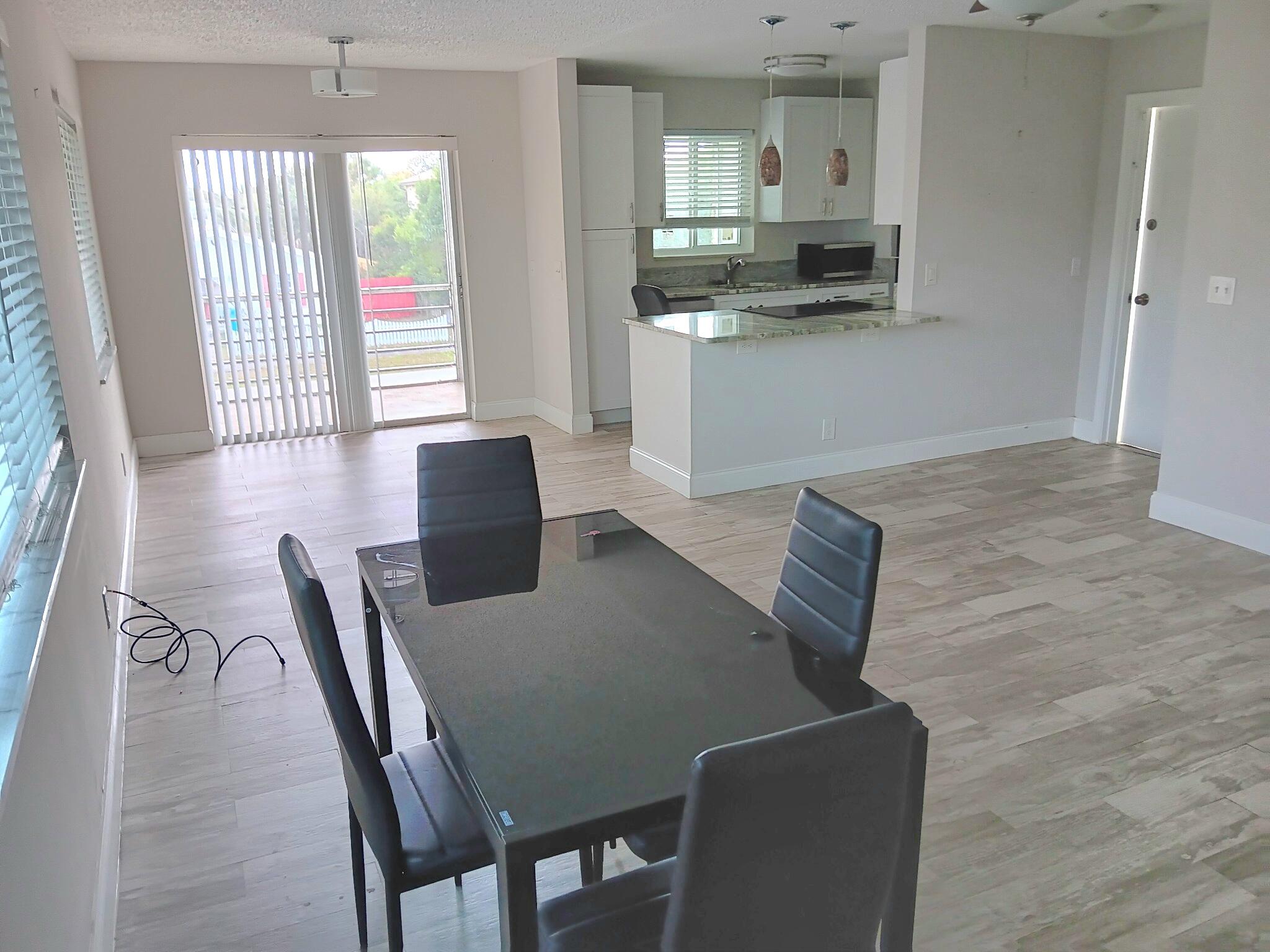 115 SW 1st Avenue 6