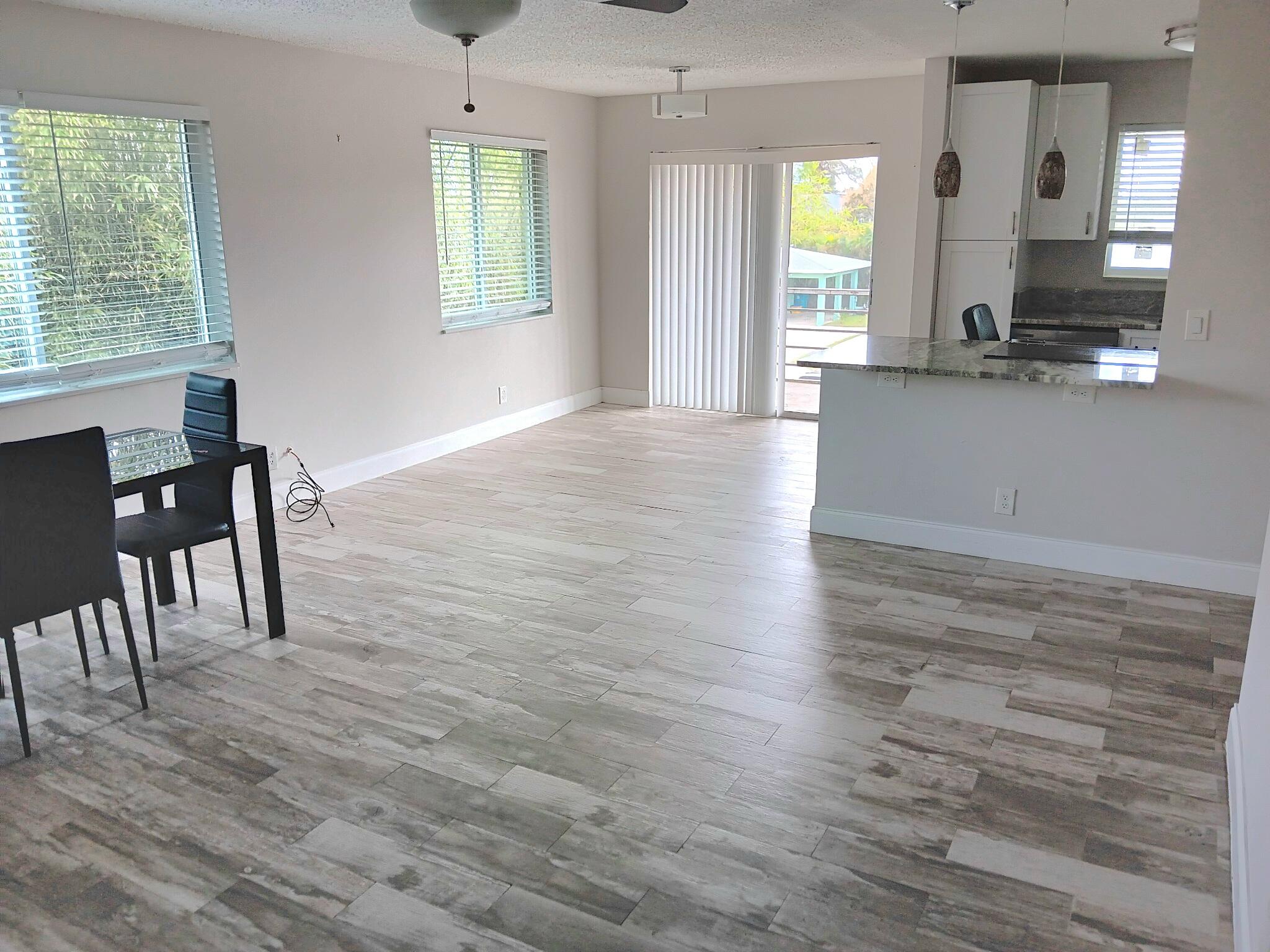 115 SW 1st Avenue 6