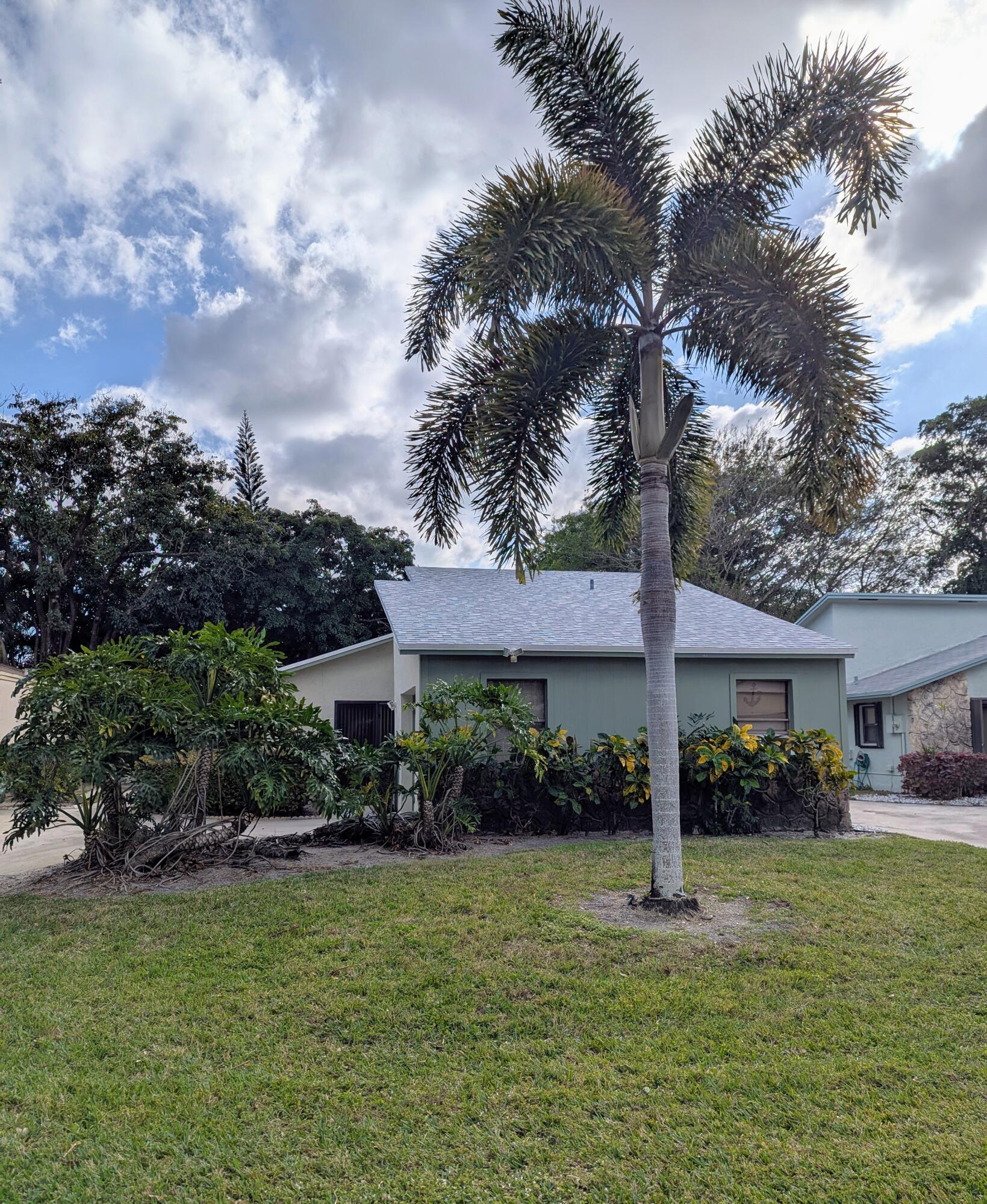 2454 NW 9th Street