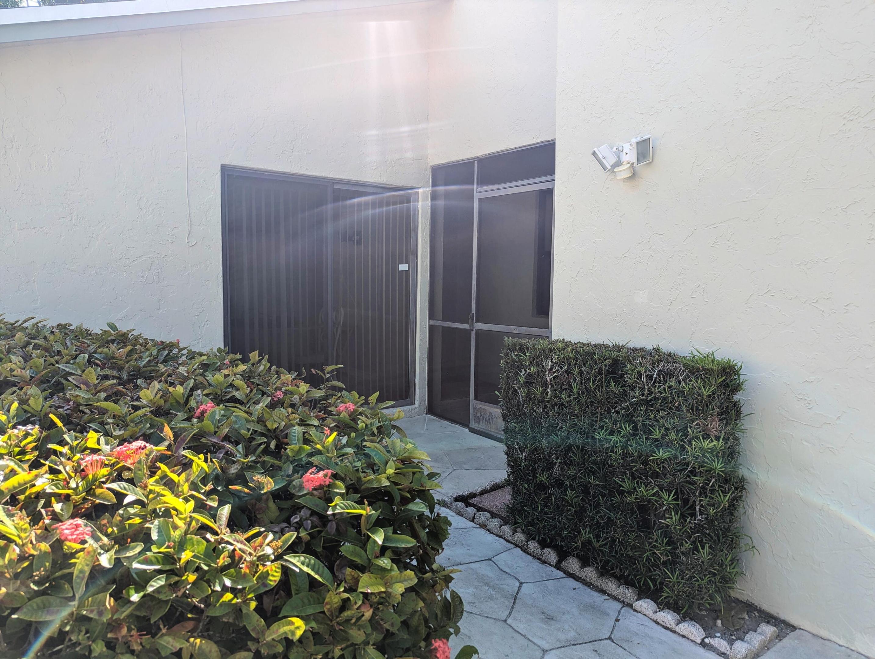 2454 NW 9th Street