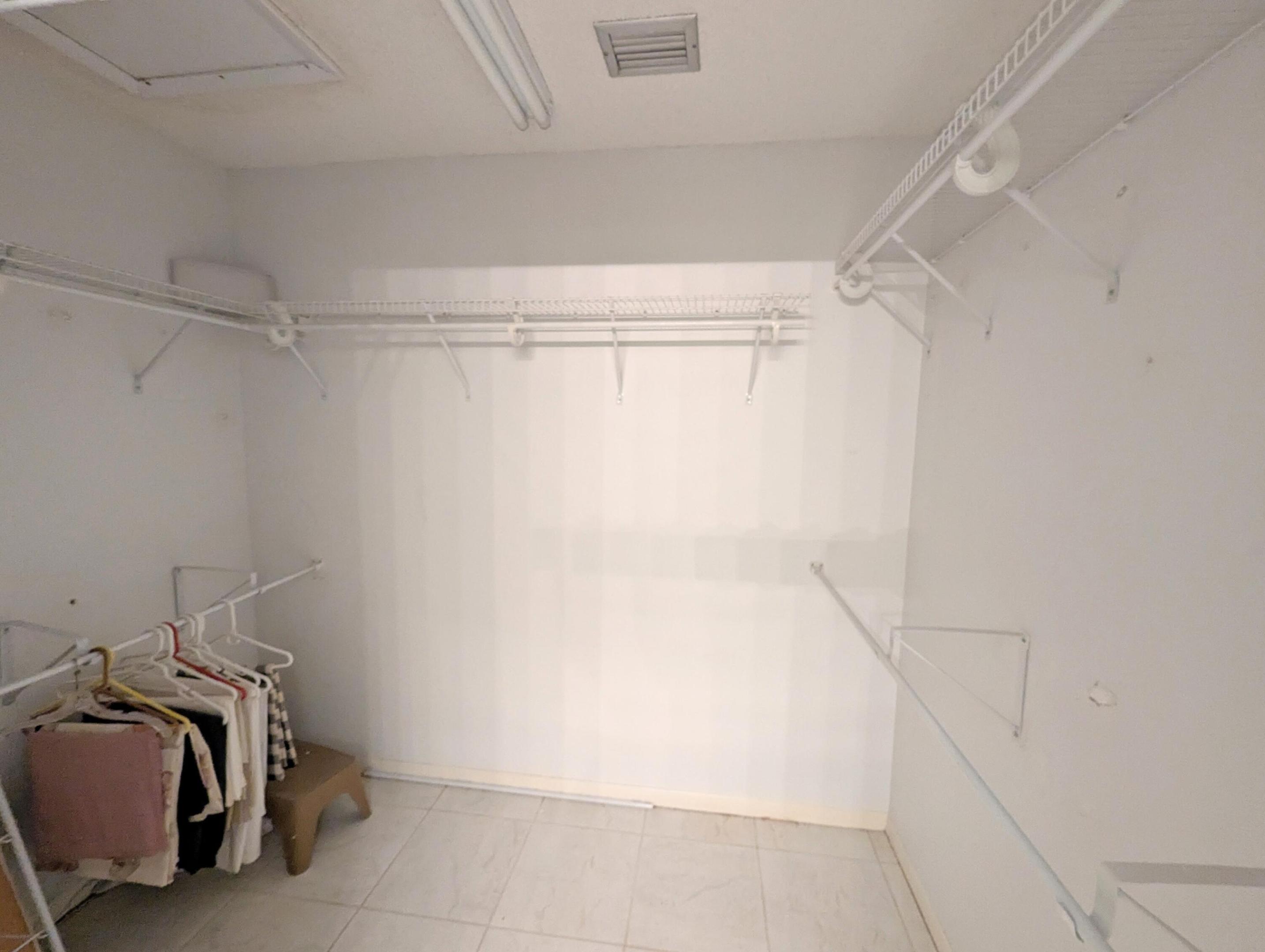 2454 NW 9th Street