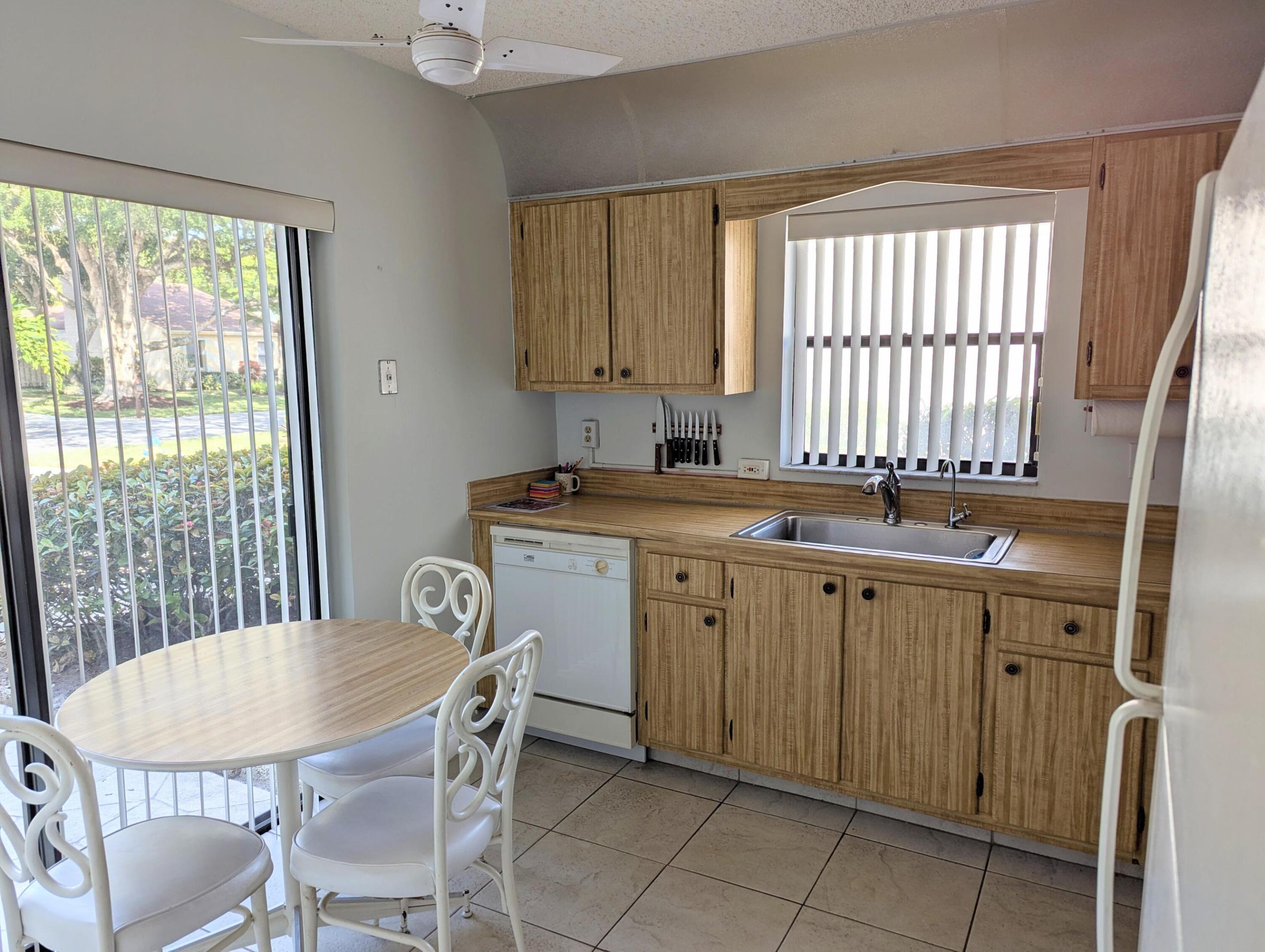 2454 NW 9th Street