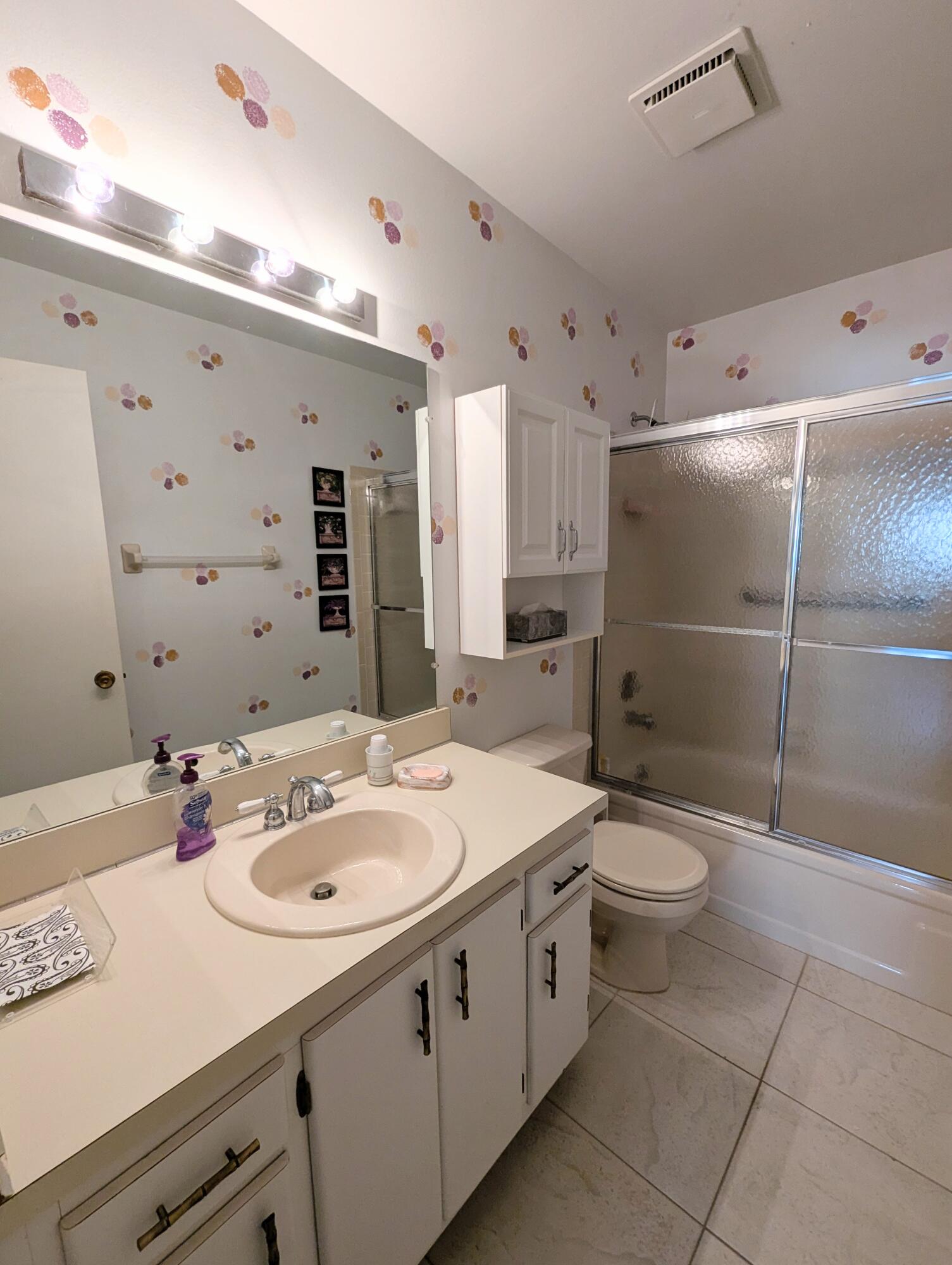 2454 NW 9th Street