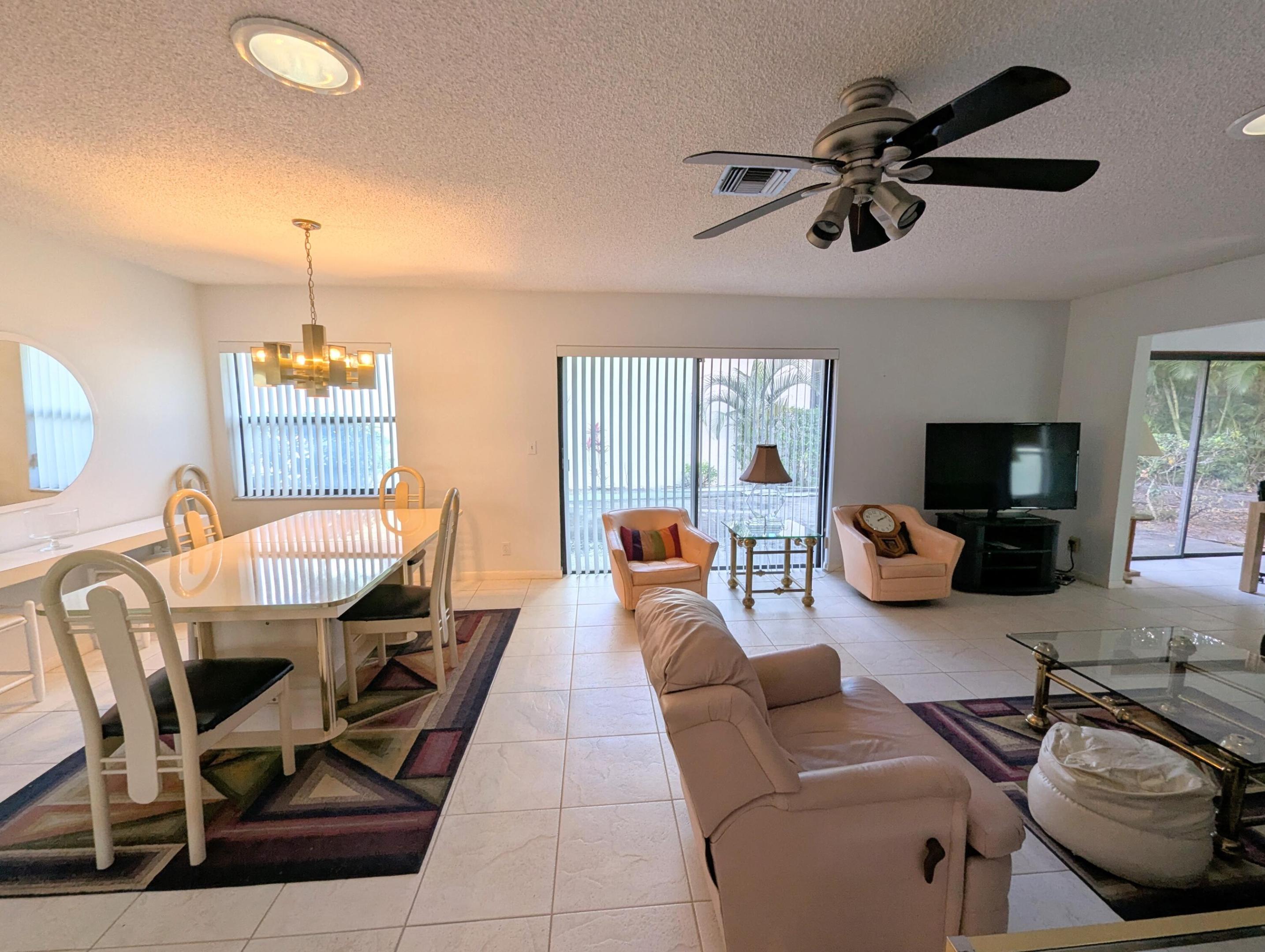 2454 NW 9th Street