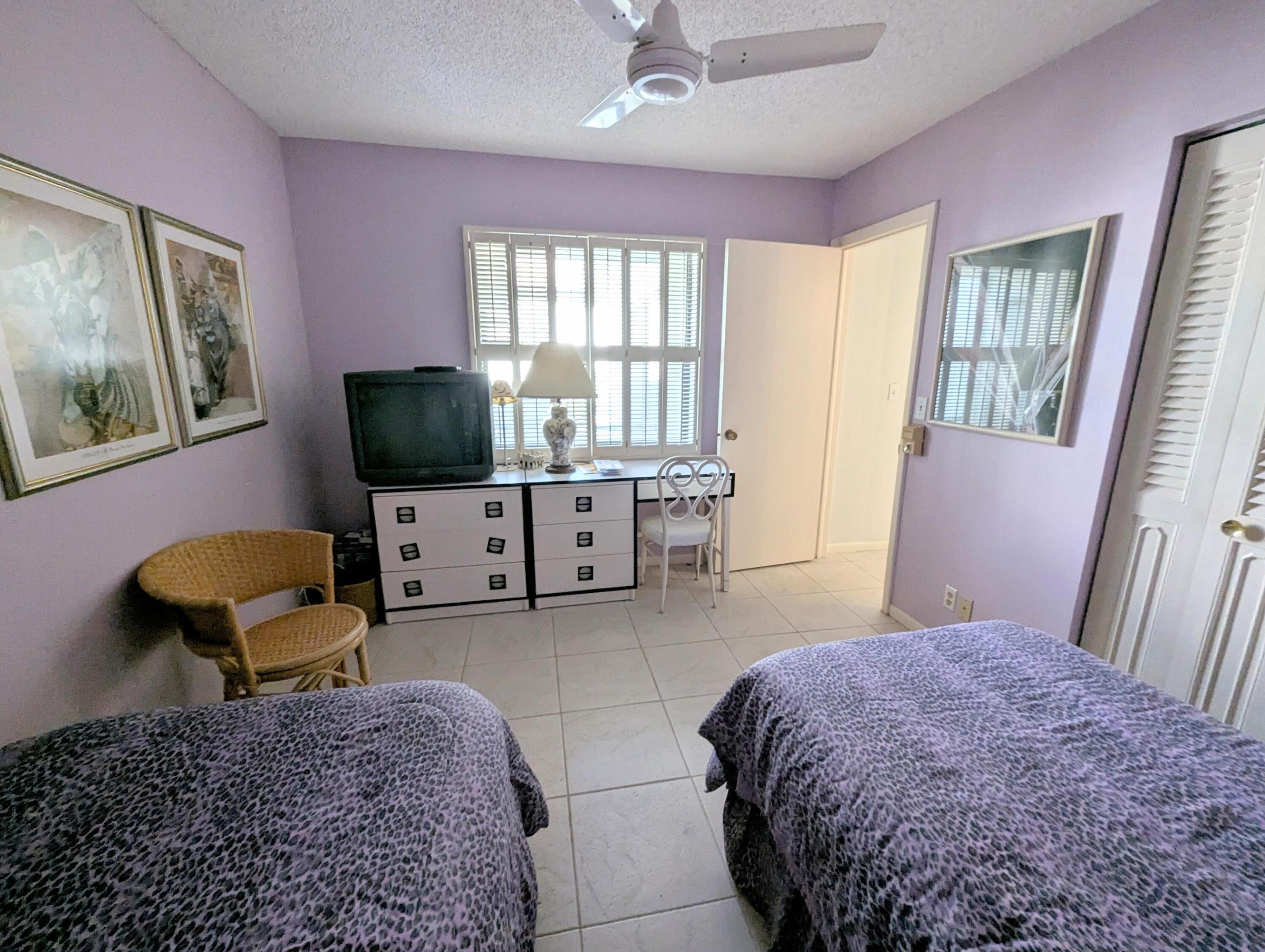2454 NW 9th Street