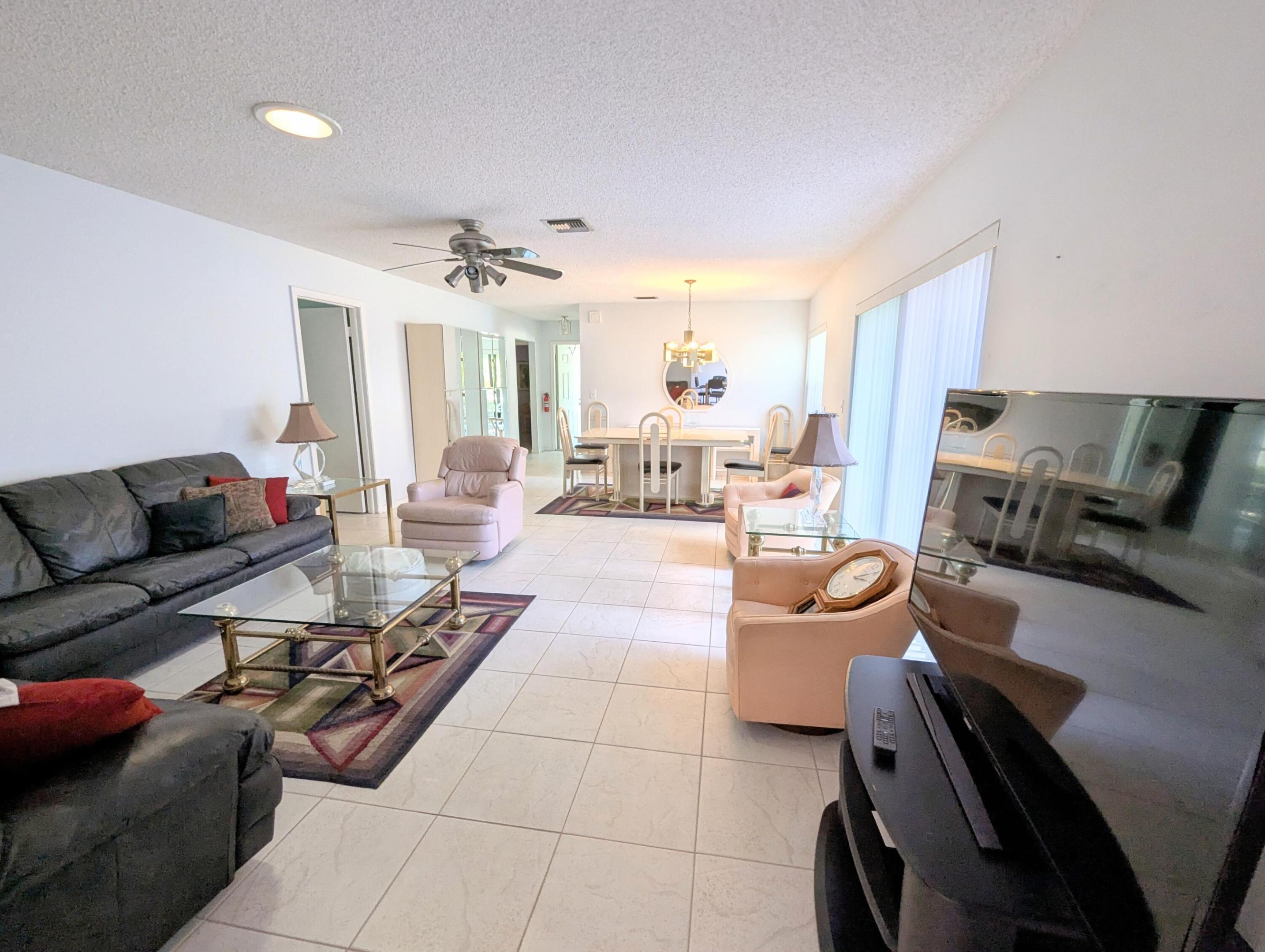 2454 NW 9th Street