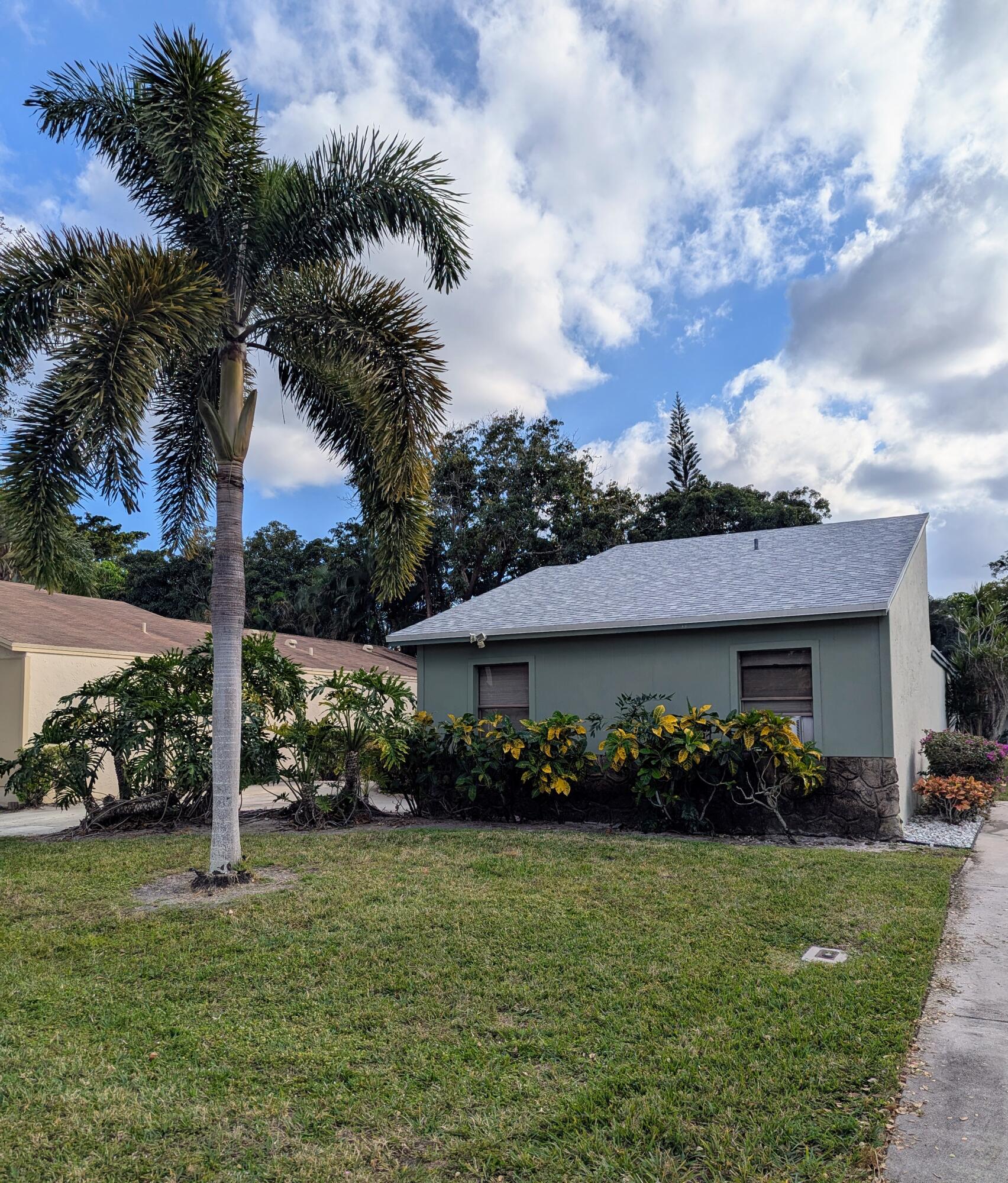 2454 NW 9th Street