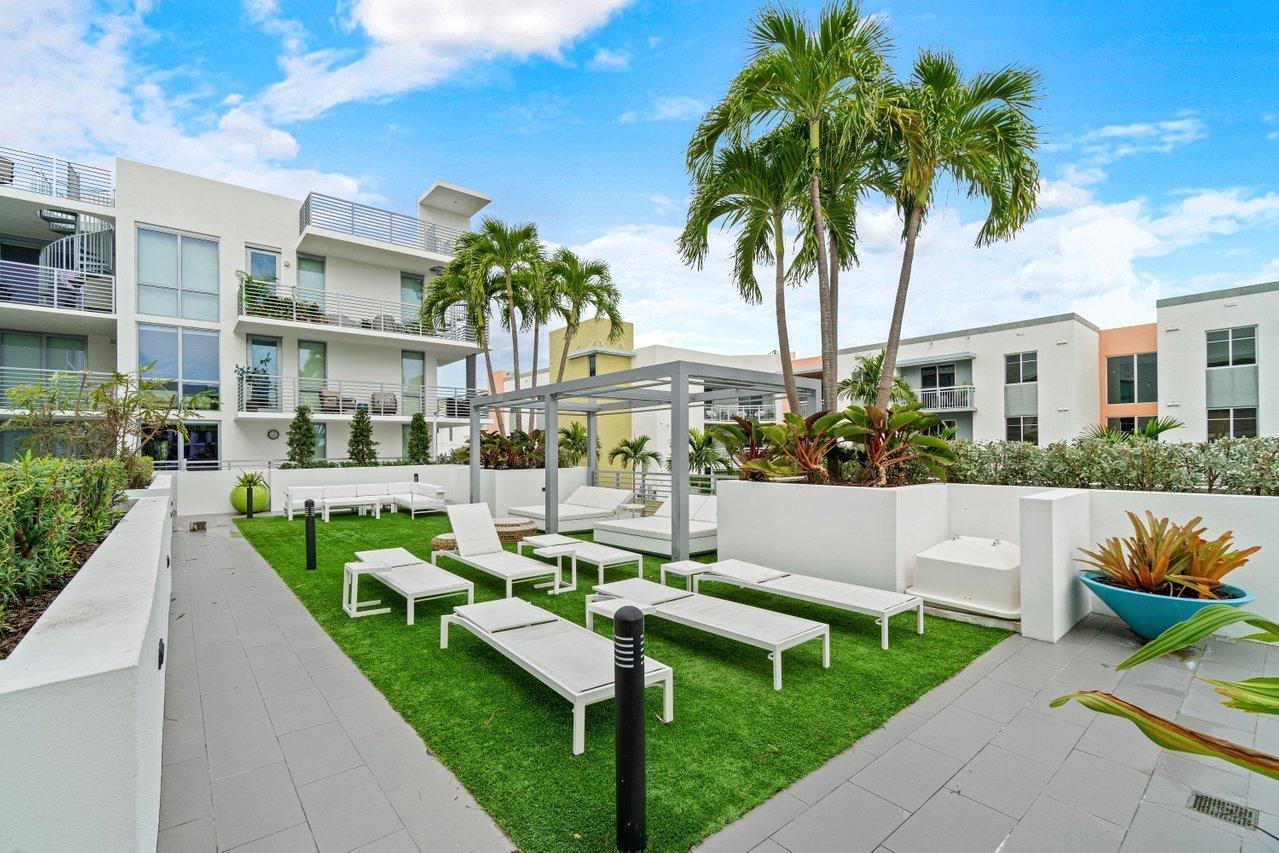 111 SE 1st Avenue 404