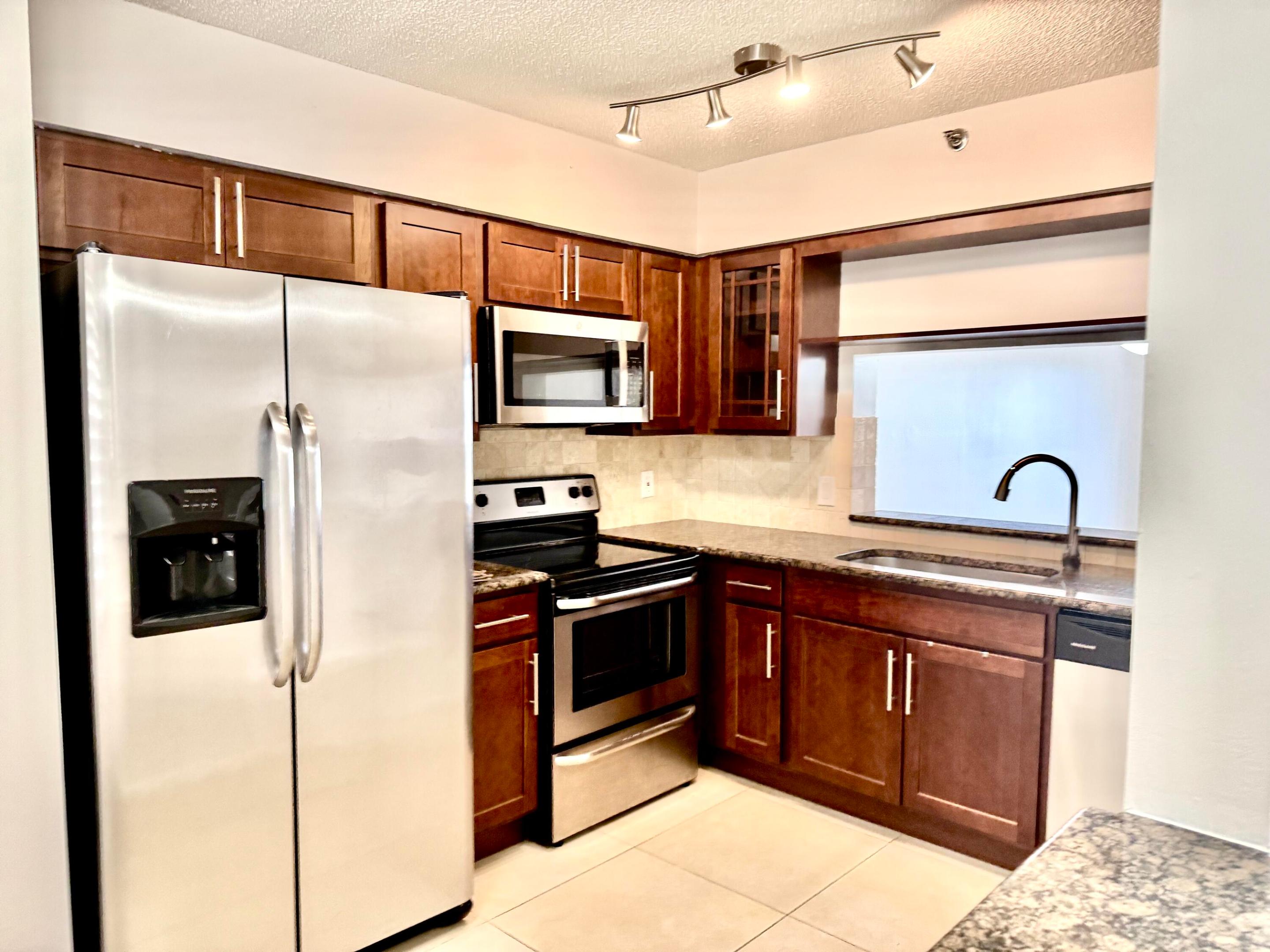 14425 Strathmore Lane 302