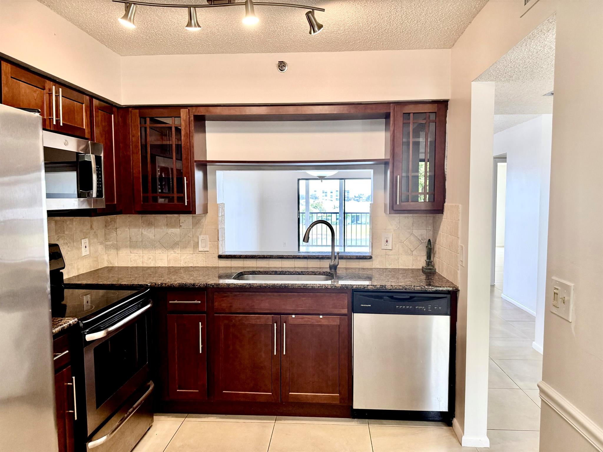 14425 Strathmore Lane 302