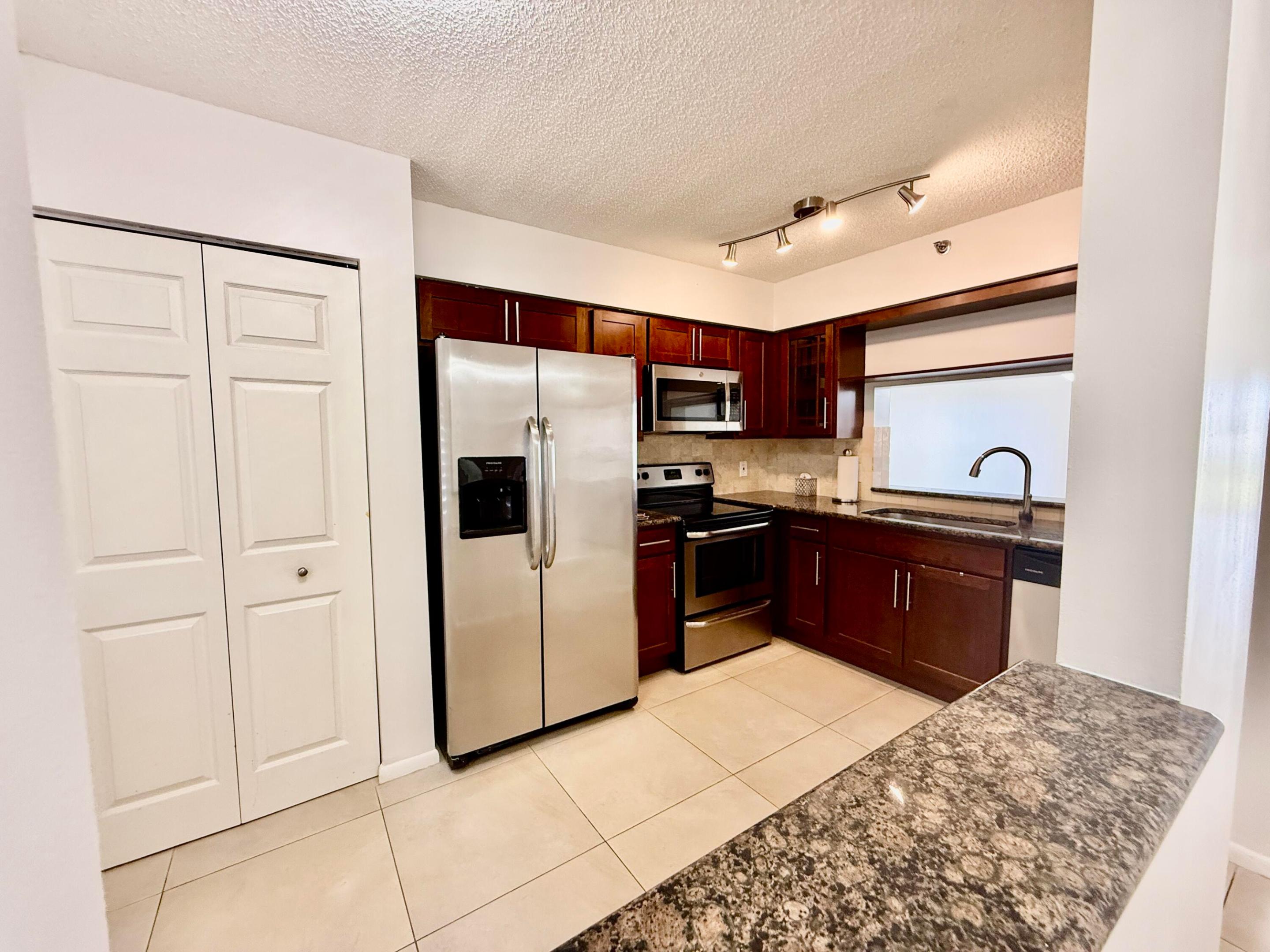 14425 Strathmore Lane 302